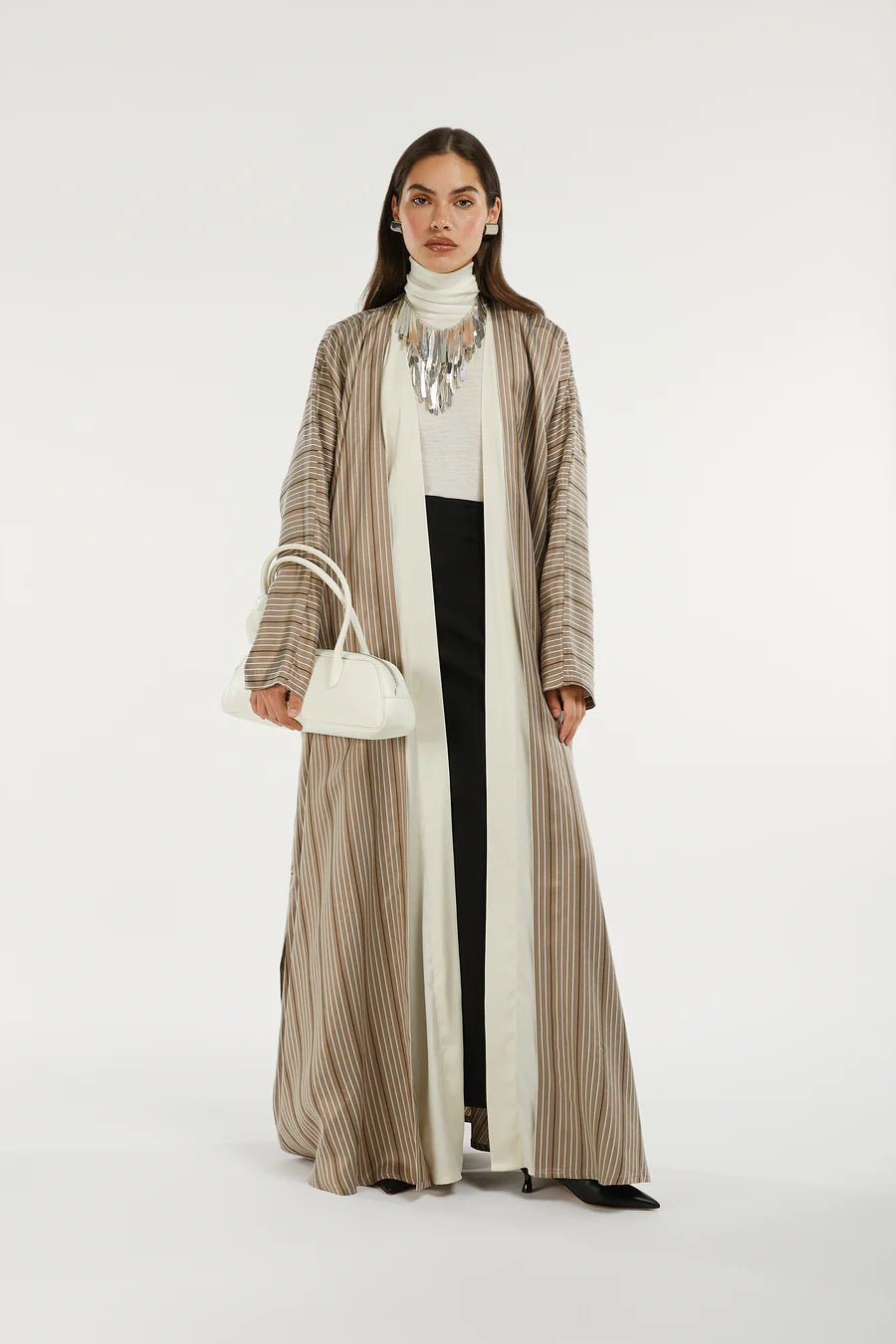 NOA ABAYA - 1309 - MIRA Y MANO