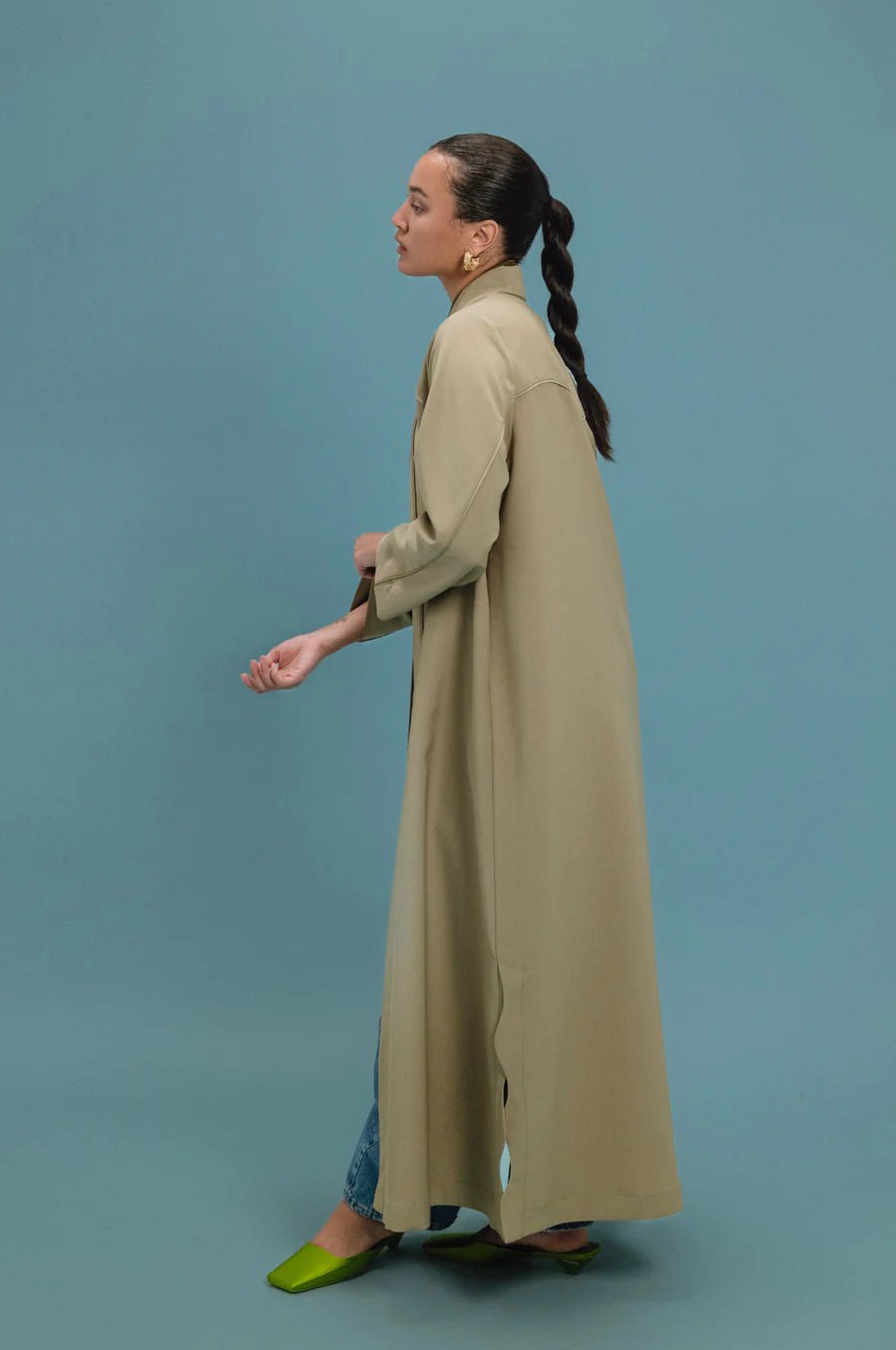NOVA BEIGE ABAYA - 1309 - MIRA Y MANO