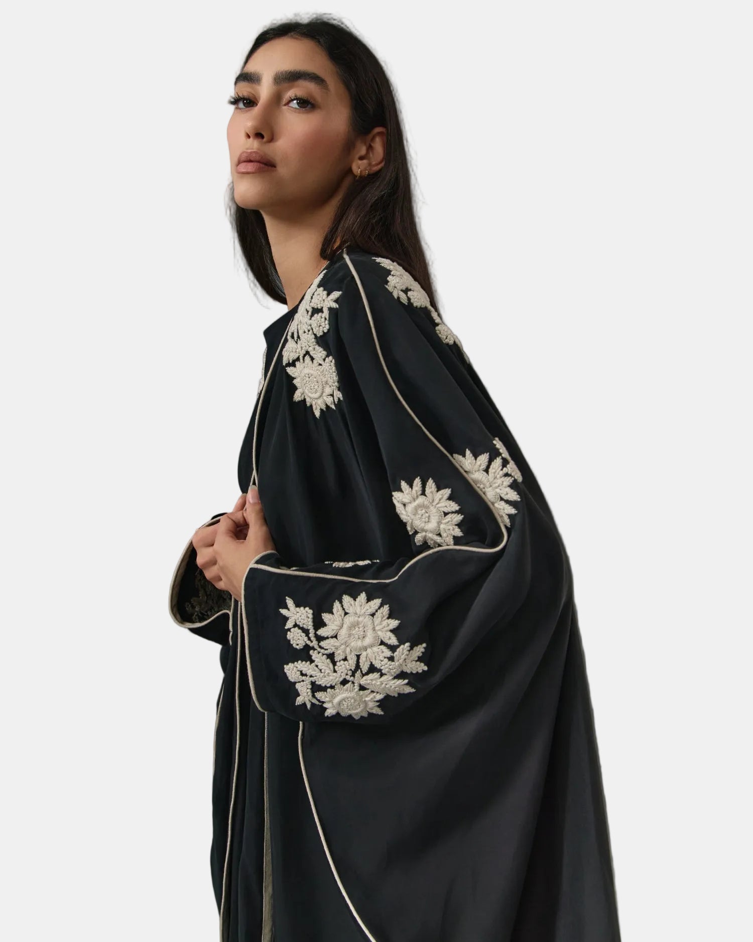 47HJ012 ABAYA - ACE DESIGNS - MIRA Y MANO