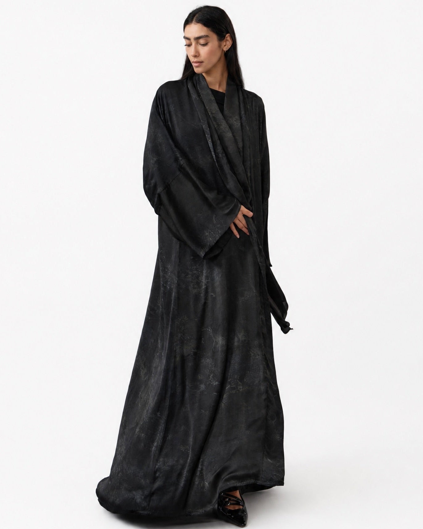 47HJ014 ABAYA - ACE DESIGNS - MIRA Y MANO