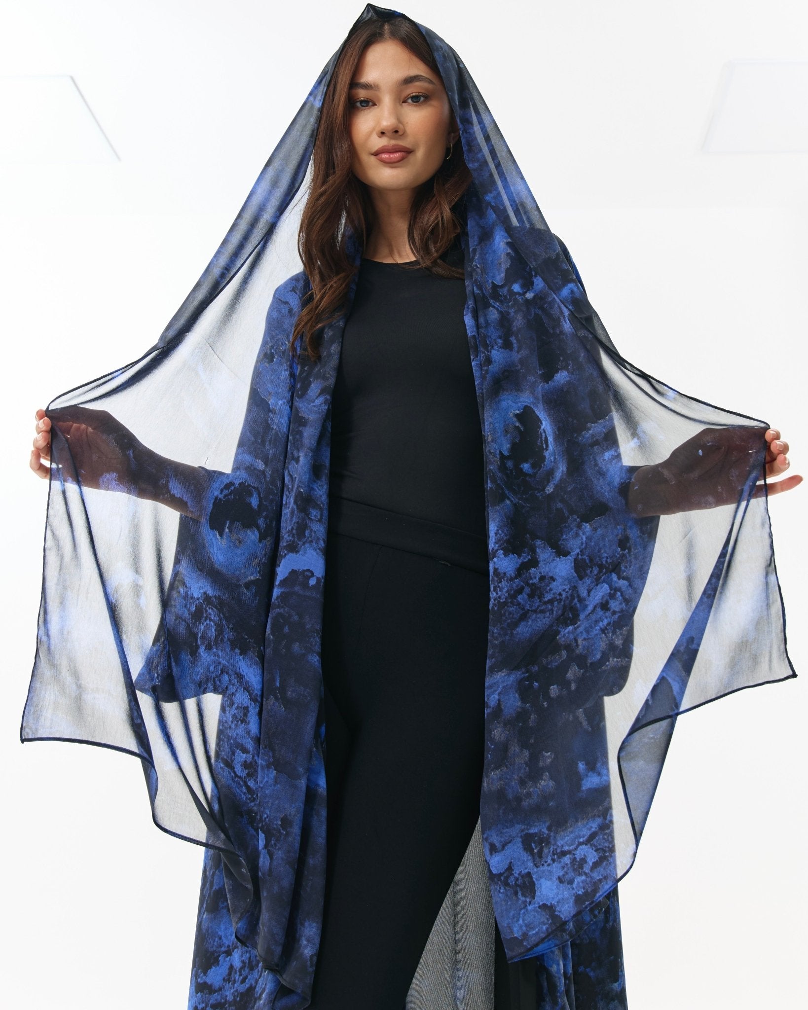 47RM053 ABAYA - ACE DESIGNS - MIRA Y MANO