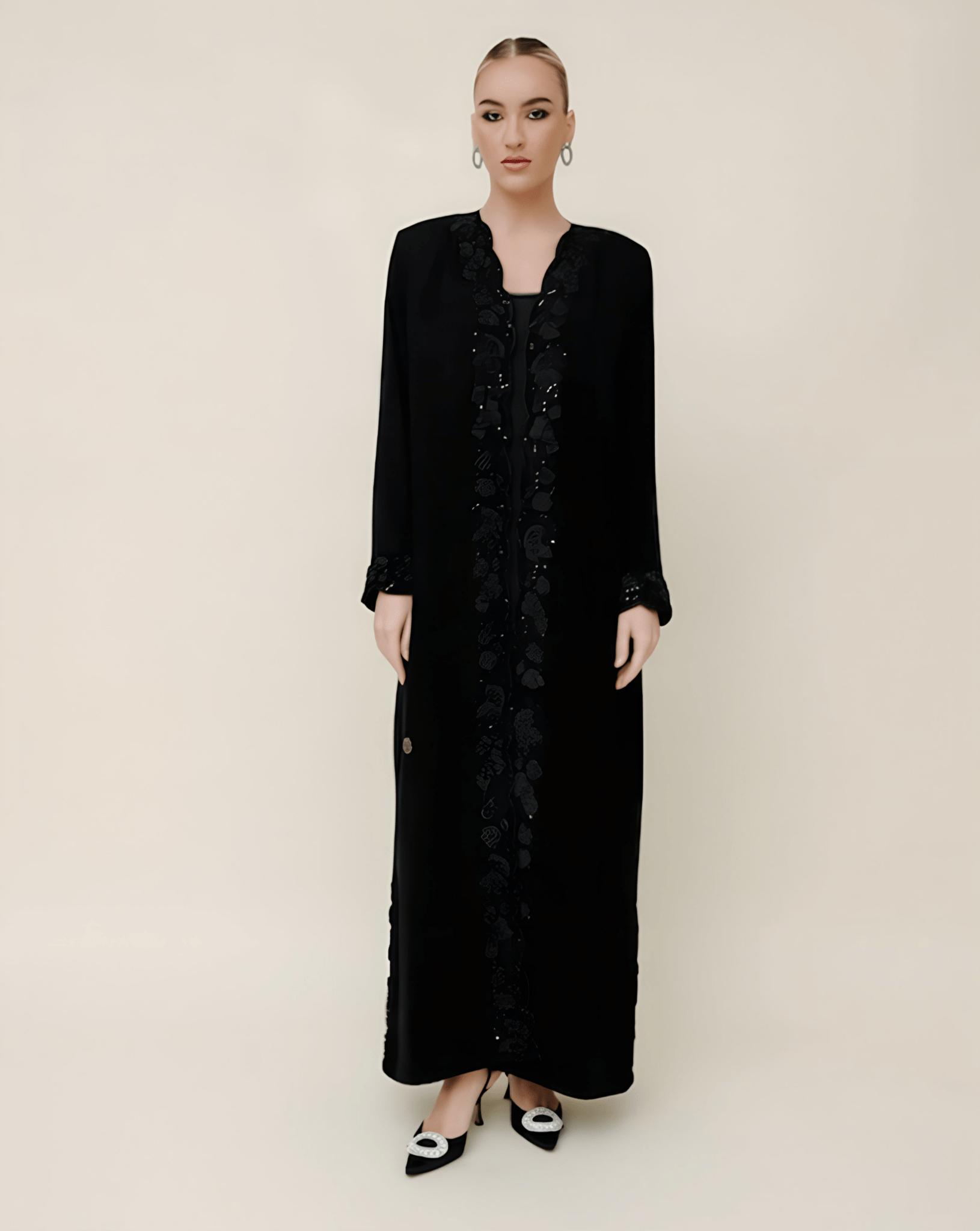 DS25 - 016 ABAYA - ALDUKAN - MIRA Y MANO
