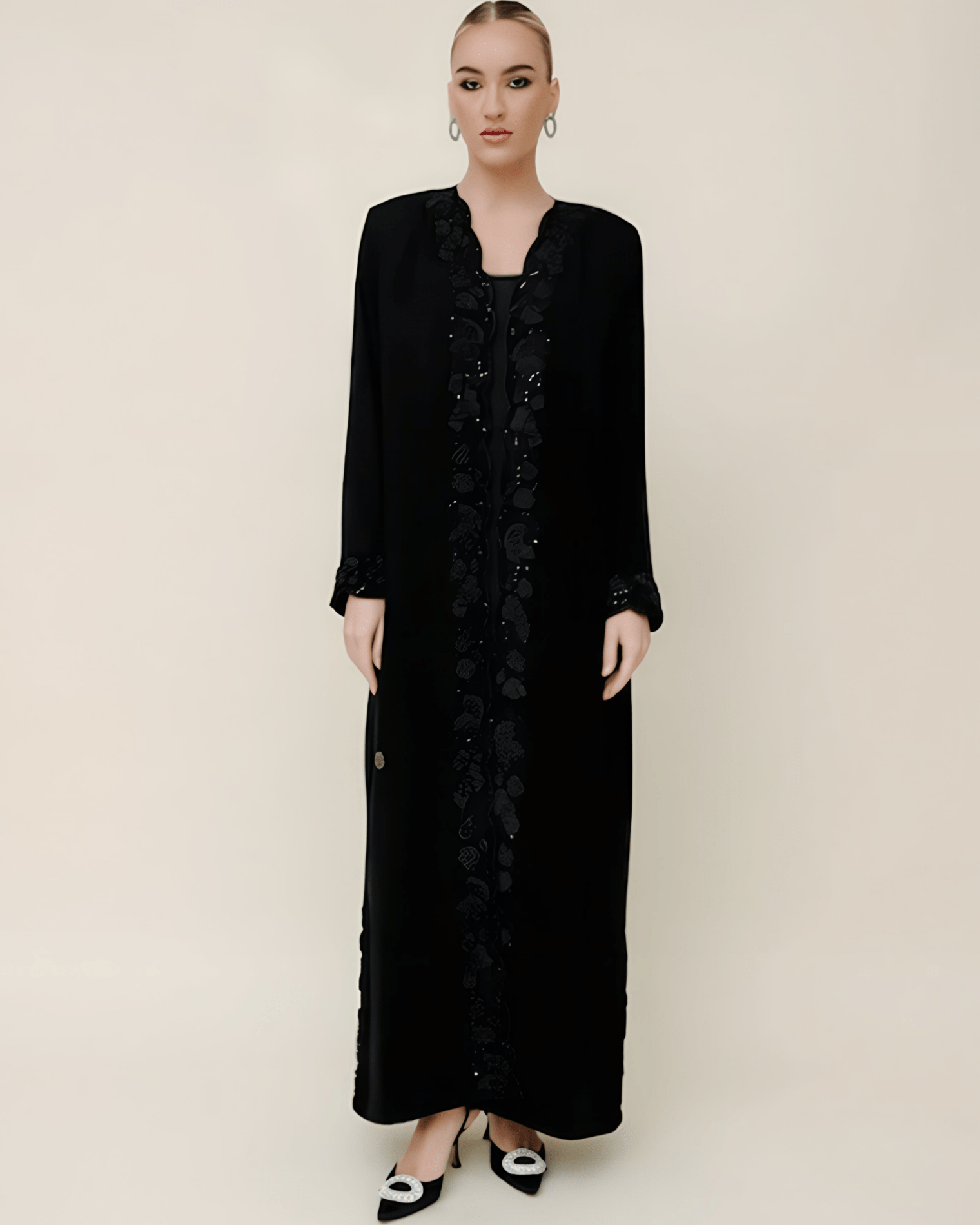 DS25 - 016 ABAYA - ALDUKAN - MIRA Y MANO