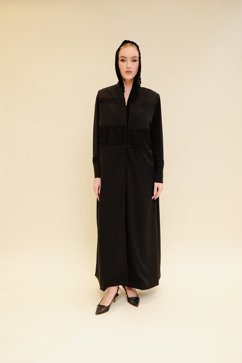DS25 - 039 ABAYA - ALDUKAN - MIRA Y MANO