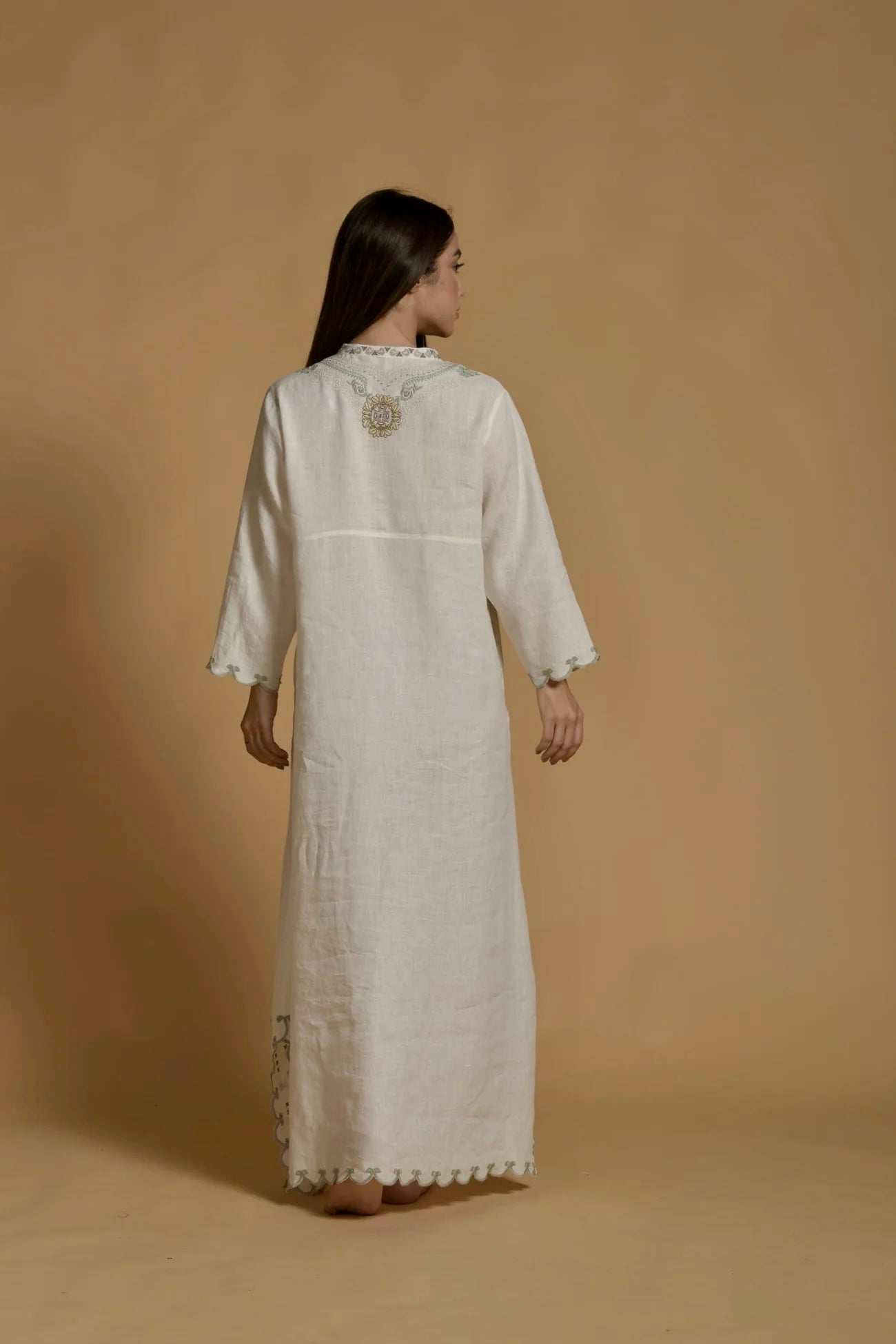 ASHIA JALABIYA - AMORE MIO BY HITU - MIRA Y MANO