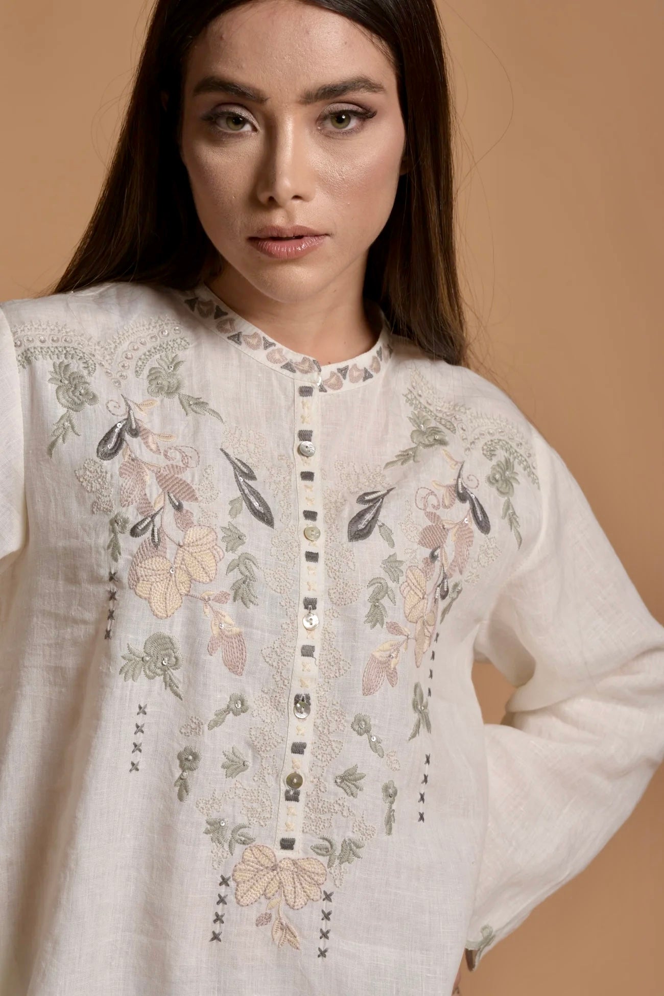 ASHIA JALABIYA - AMORE MIO BY HITU - MIRA Y MANO