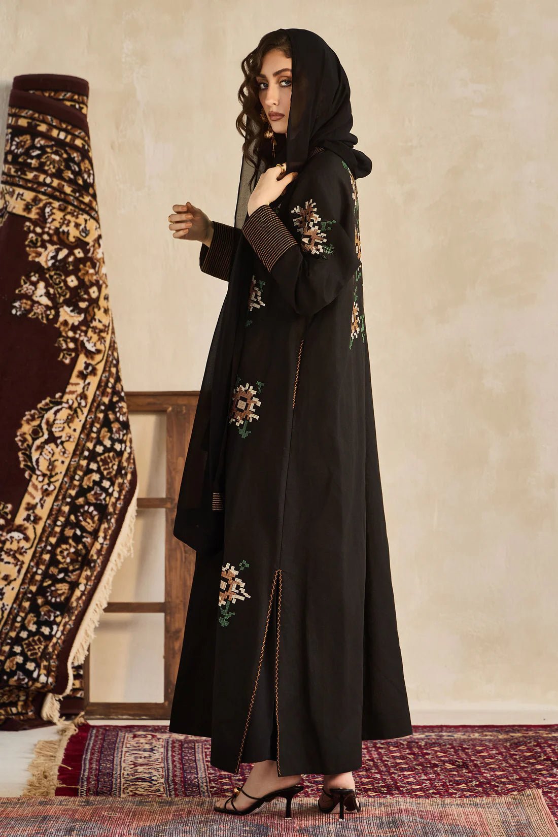 IKHLAS ABAYA COAT - AMORE MIO BY HITU - MIRA Y MANO