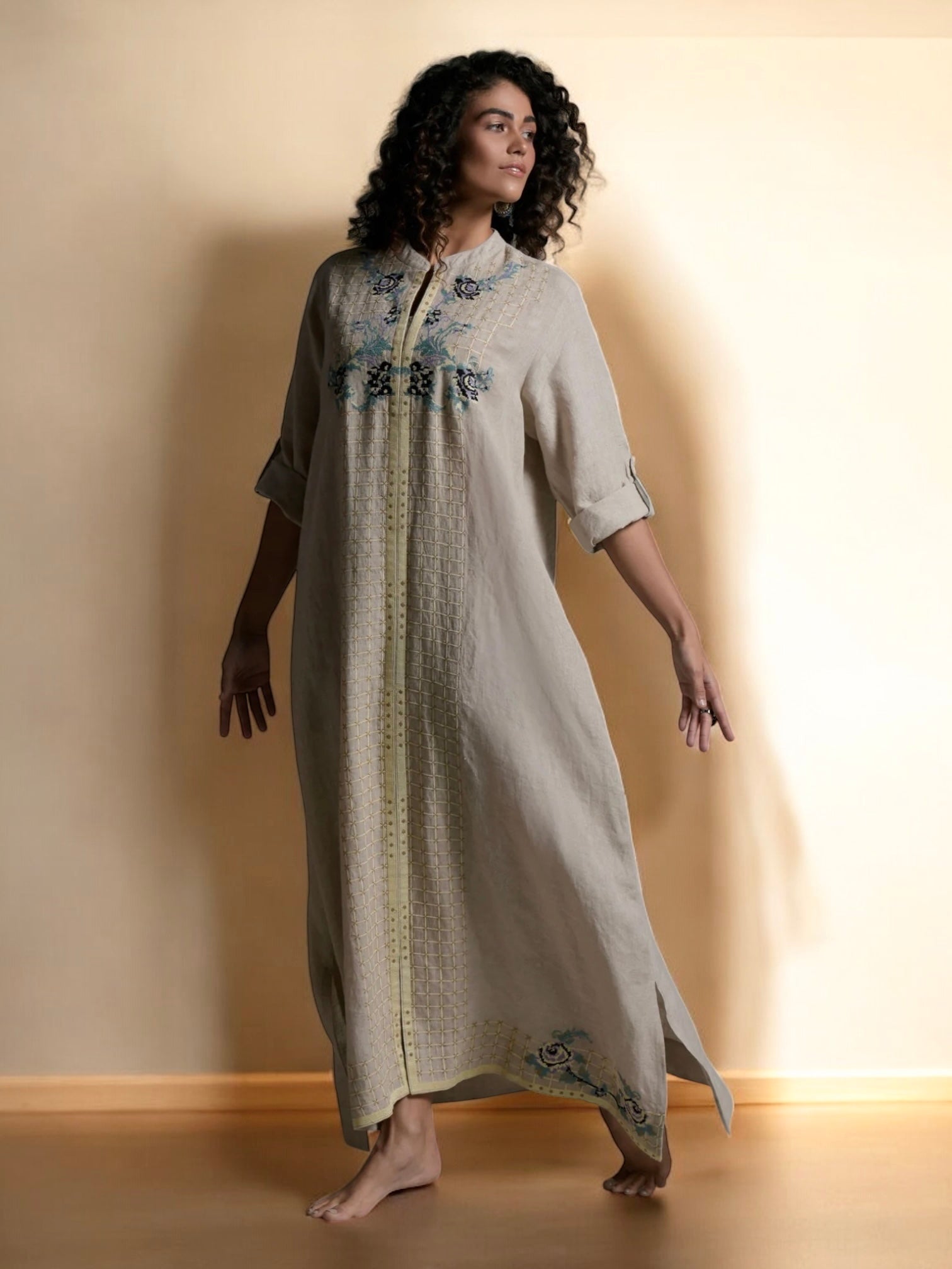 SHAZANA JALABIYA - AMORE MIO BY HITU - MIRA Y MANO