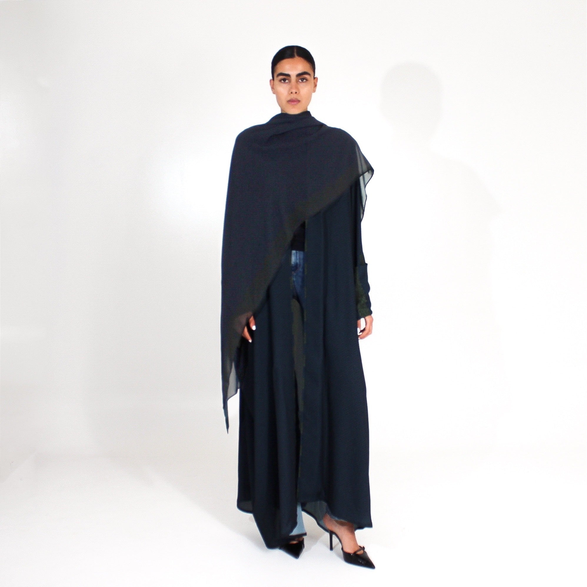 PRINTED STRIPED DESIGN - Navy Crepe Abaya - ASDAF LINE - MIRA Y MANO