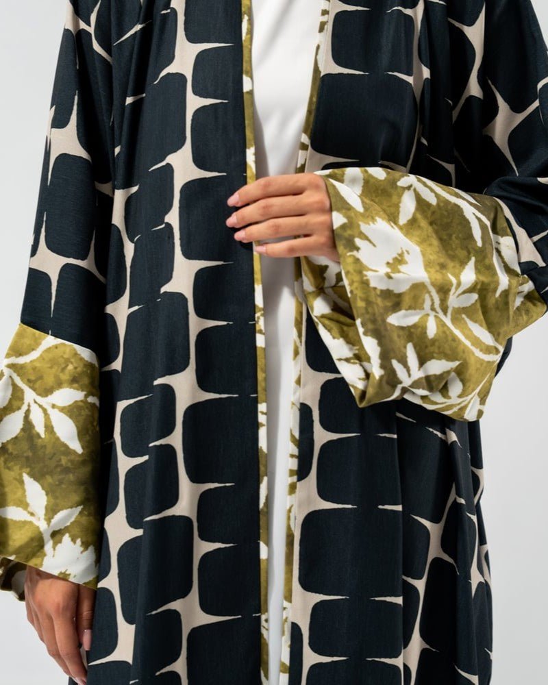 SAHARA 4 - Printed Crepe Abaya - ASDAF LINE - MIRA Y MANO