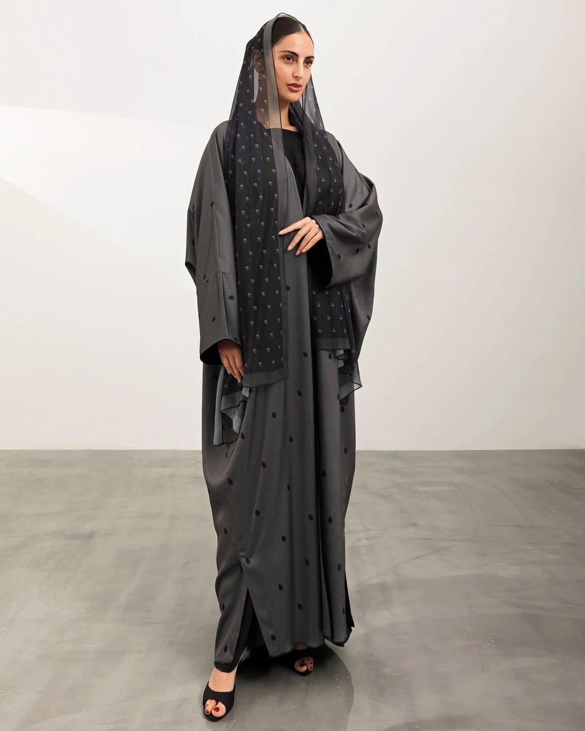 A26-13 – Dark Slate Gray Silk Abaya - ASL - MIRA Y MANO