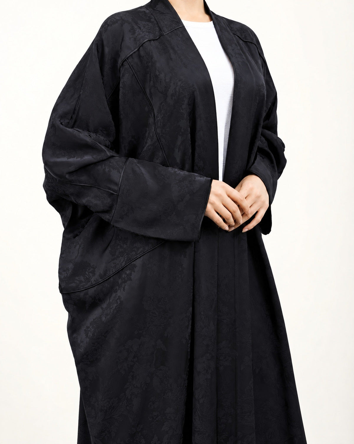 A26-15 - Black Jacquard Abaya - ASL - MIRA Y MANO