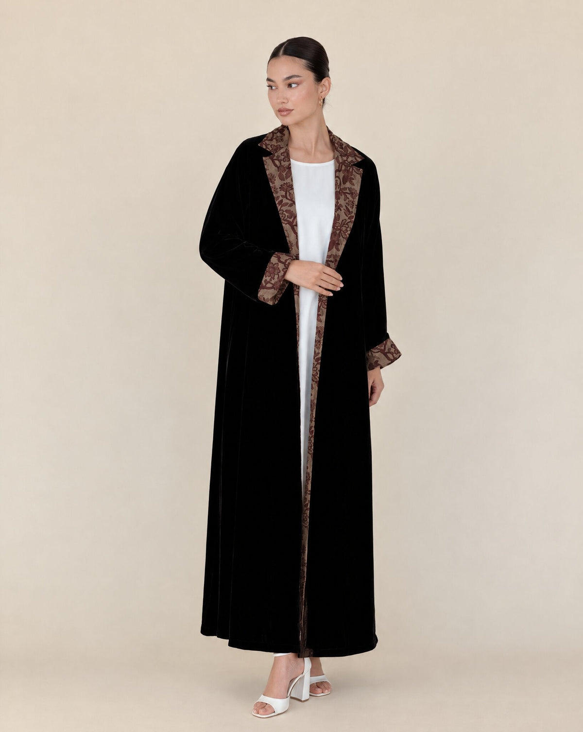FW25A02-B ABAYA - BAIT ALDANTELLE - MIRA Y MANO