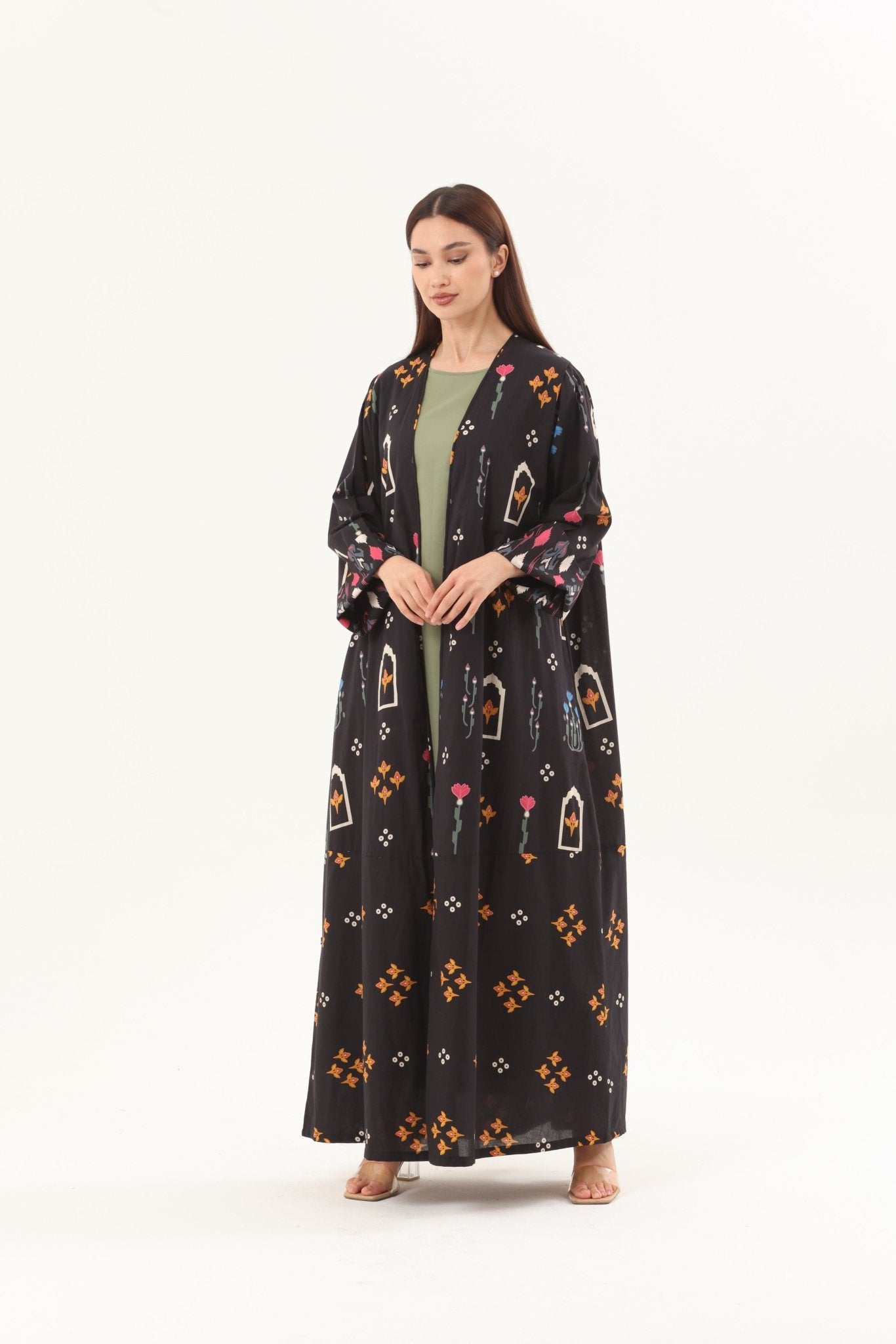 RE26 - J04 - BK ABAYA SET - BAIT ALDANTELLE - MIRA Y MANO