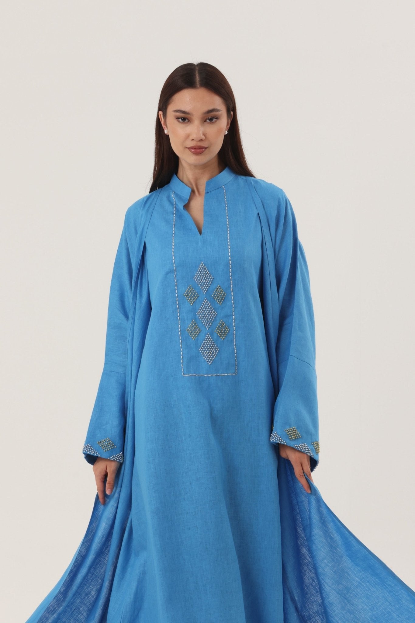 RE26 - J10 - BL ABAYA SET - BAIT ALDANTELLE - MIRA Y MANO