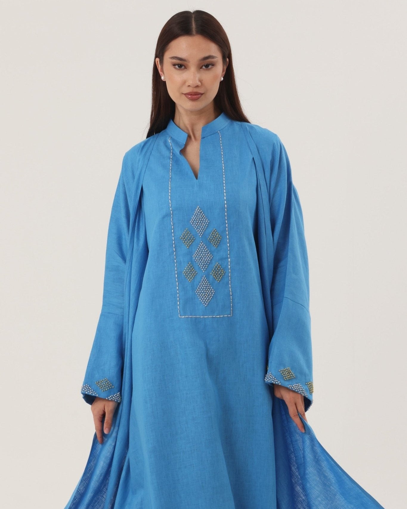 RE26 - J10 - BL ABAYA SET - BAIT ALDANTELLE - MIRA Y MANO