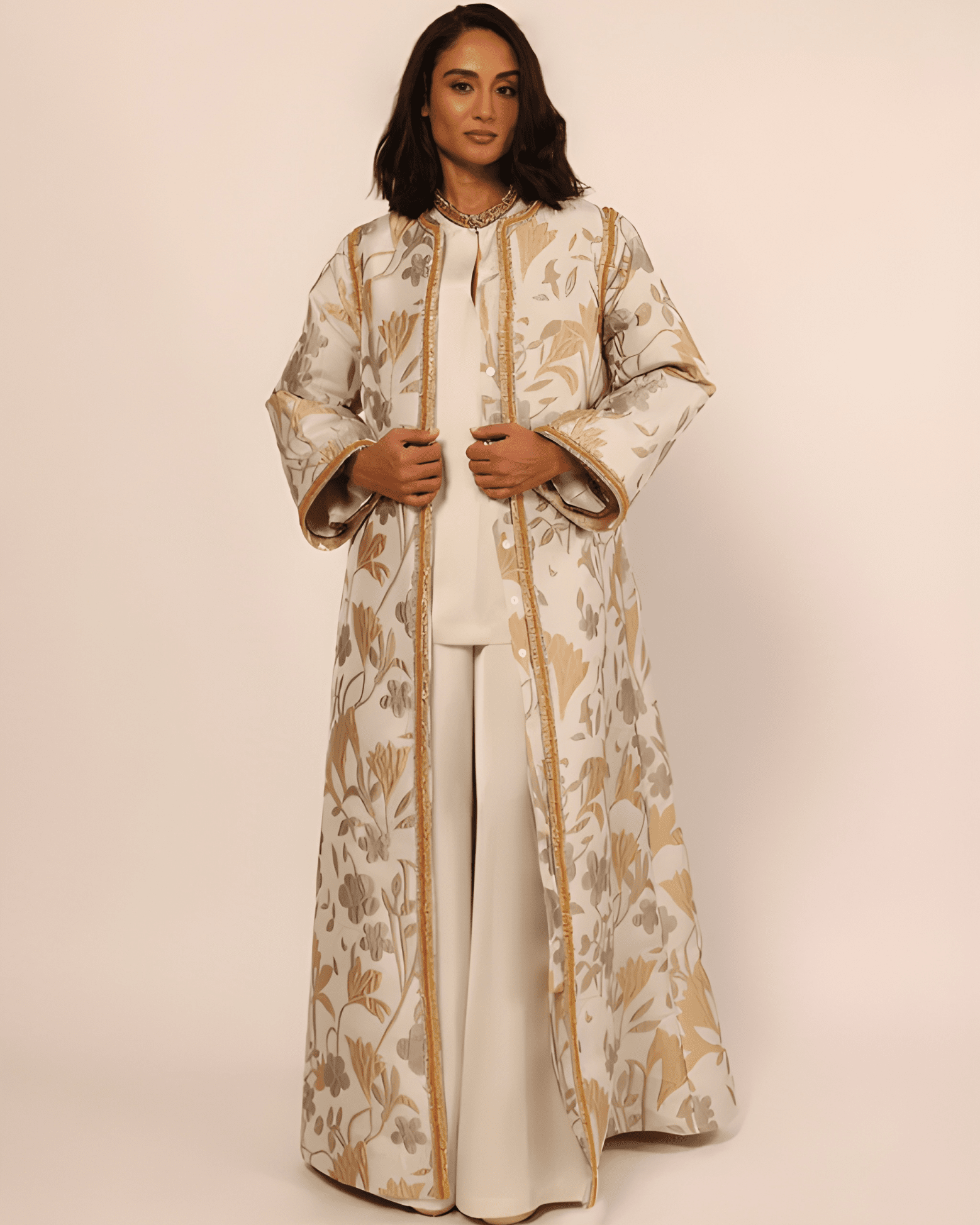 SS26 - 21WT - AZIZA ABAYA - BARUNI - MIRA Y MANO