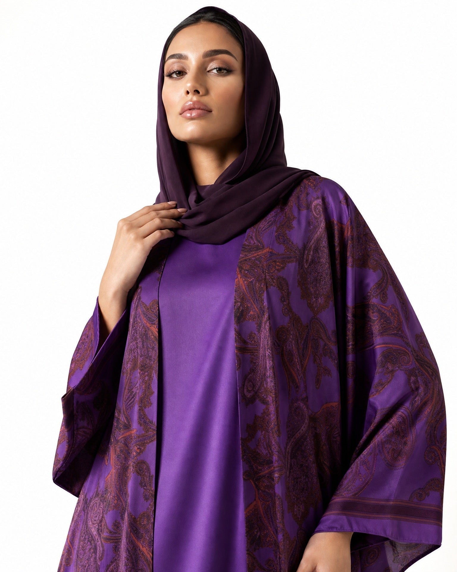 BA010P ABAYA - BY AFRAA - MIRA Y MANO