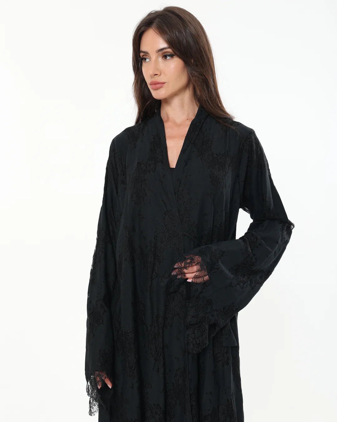 MIDNIGHT LACE ABAYA - BY NOUF - MIRA Y MANO