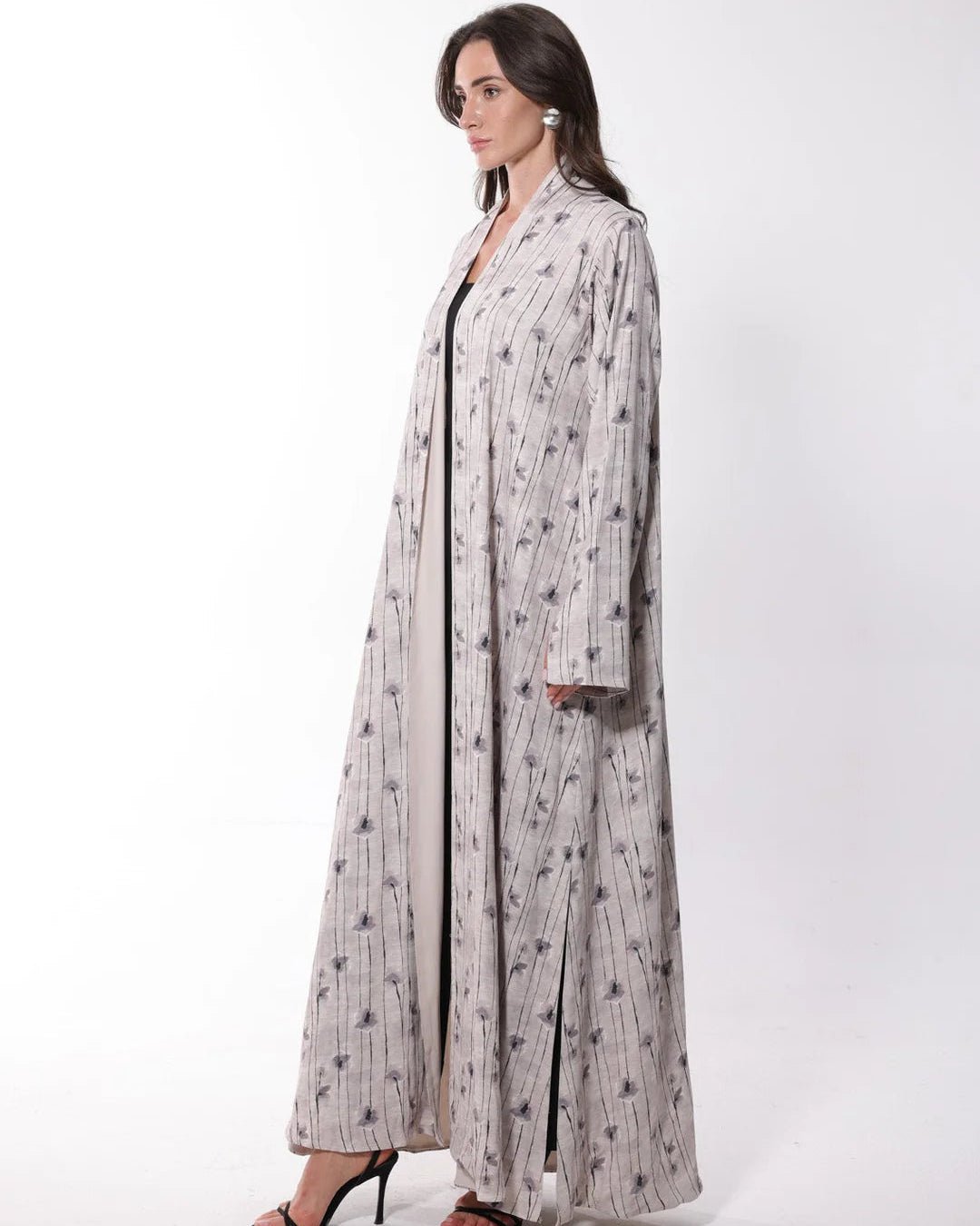 RIHANA ABAYA - BY NOUF - MIRA Y MANO