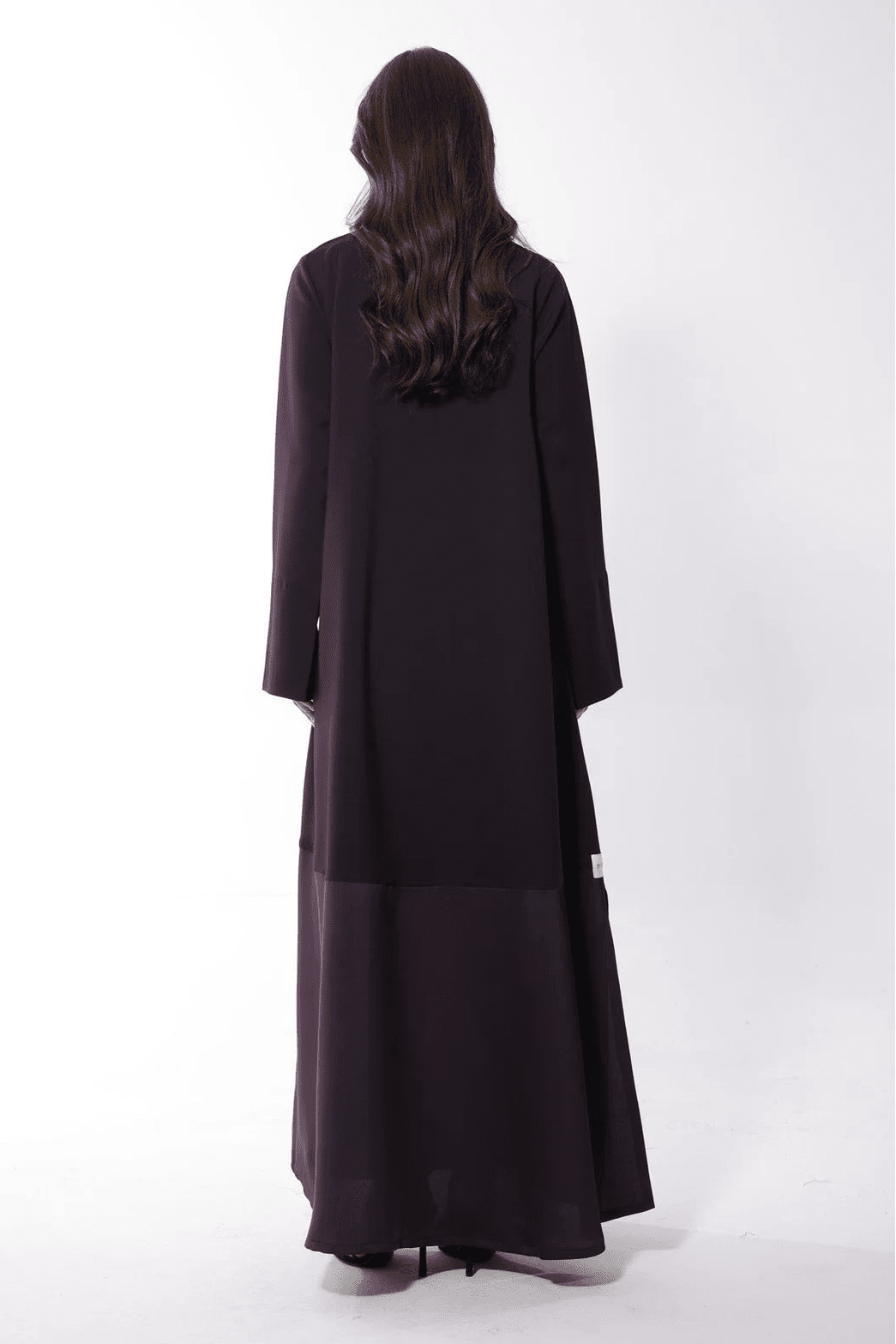 SAVRA ABAYA - BY NOUF - MIRA Y MANO