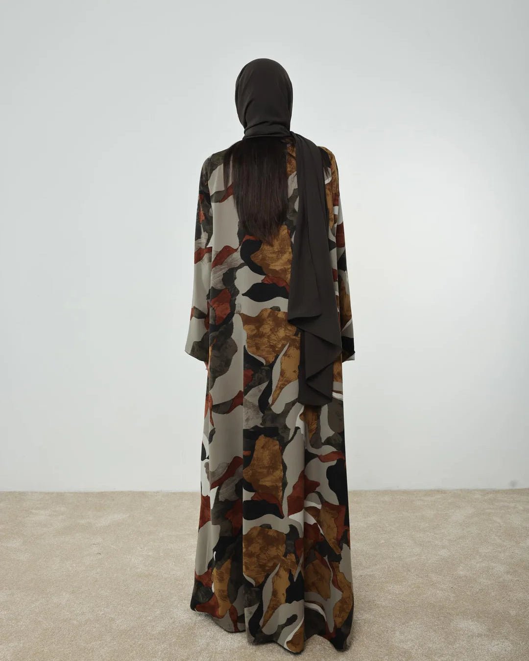 ZEPHYER ABAYA - BY NOUF - MIRA Y MANO