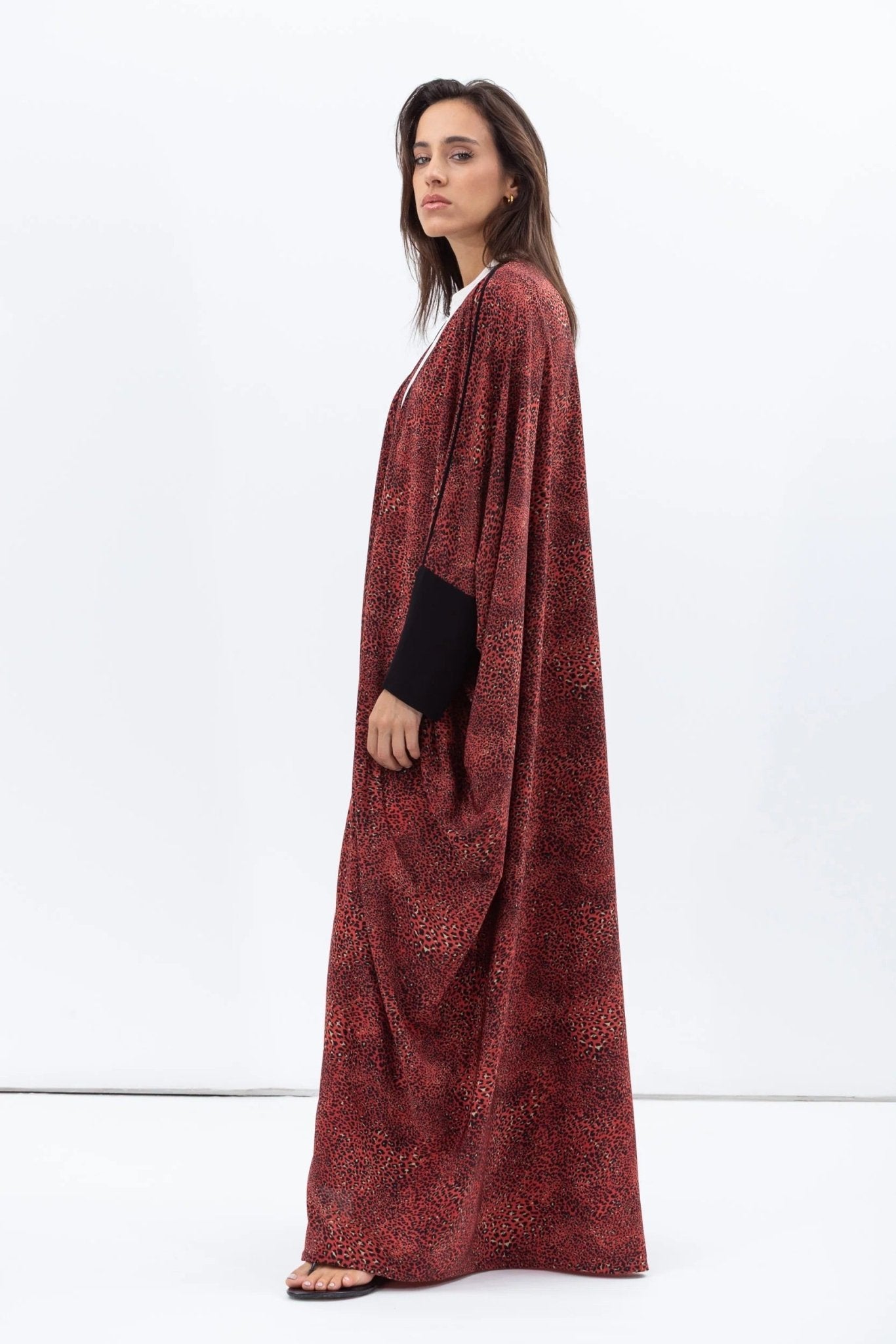 AB - BF - CRL ABAYA - CHIKA - MIRA Y MANO