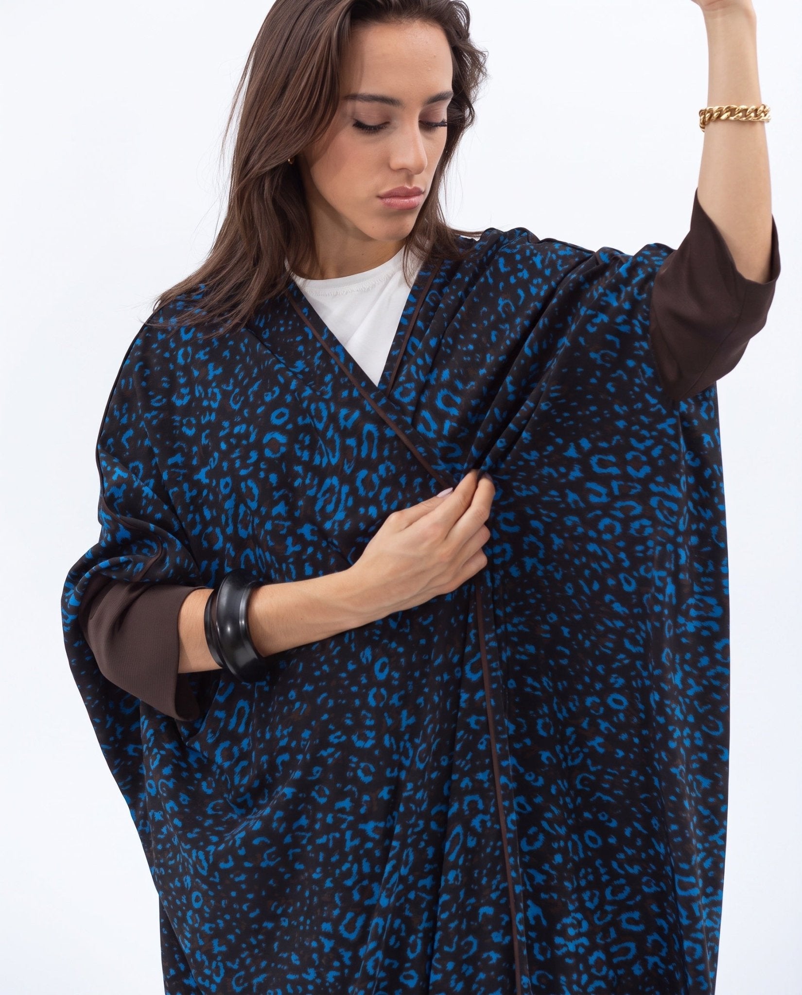 AB-BF-LCF-BLU-BRN – Blue Abaya - CHIKA - MIRA Y MANO