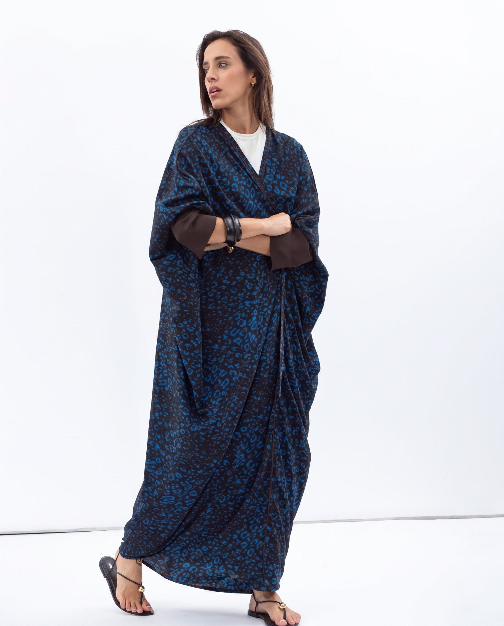 AB-BF-LCF-BLU-BRN – Blue Abaya - CHIKA - MIRA Y MANO