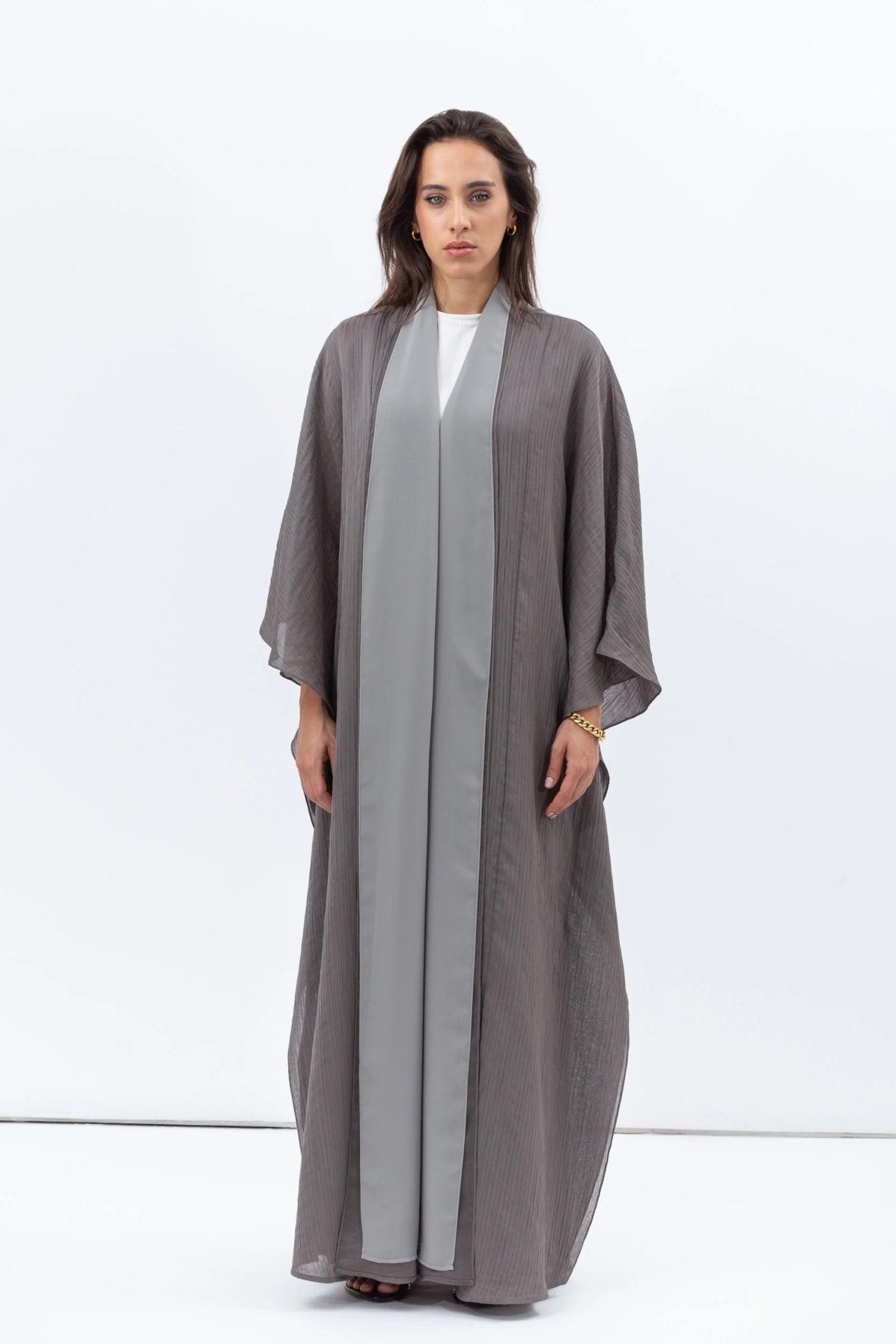 AB - FL - 2LYR - OLVGRN ABAYA - CHIKA - MIRA Y MANO
