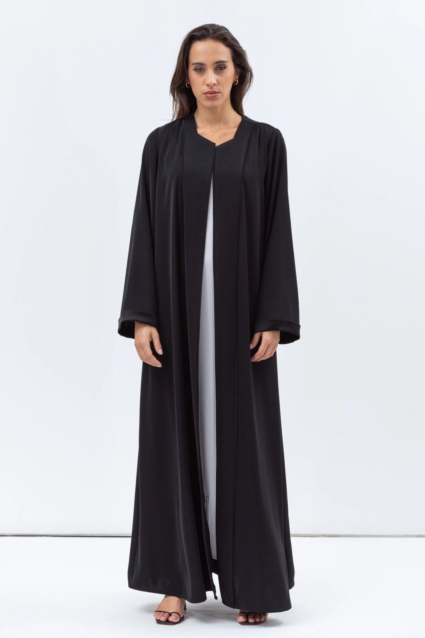AB - SC - BLKSH - BSD ABAYA - CHIKA - MIRA Y MANO