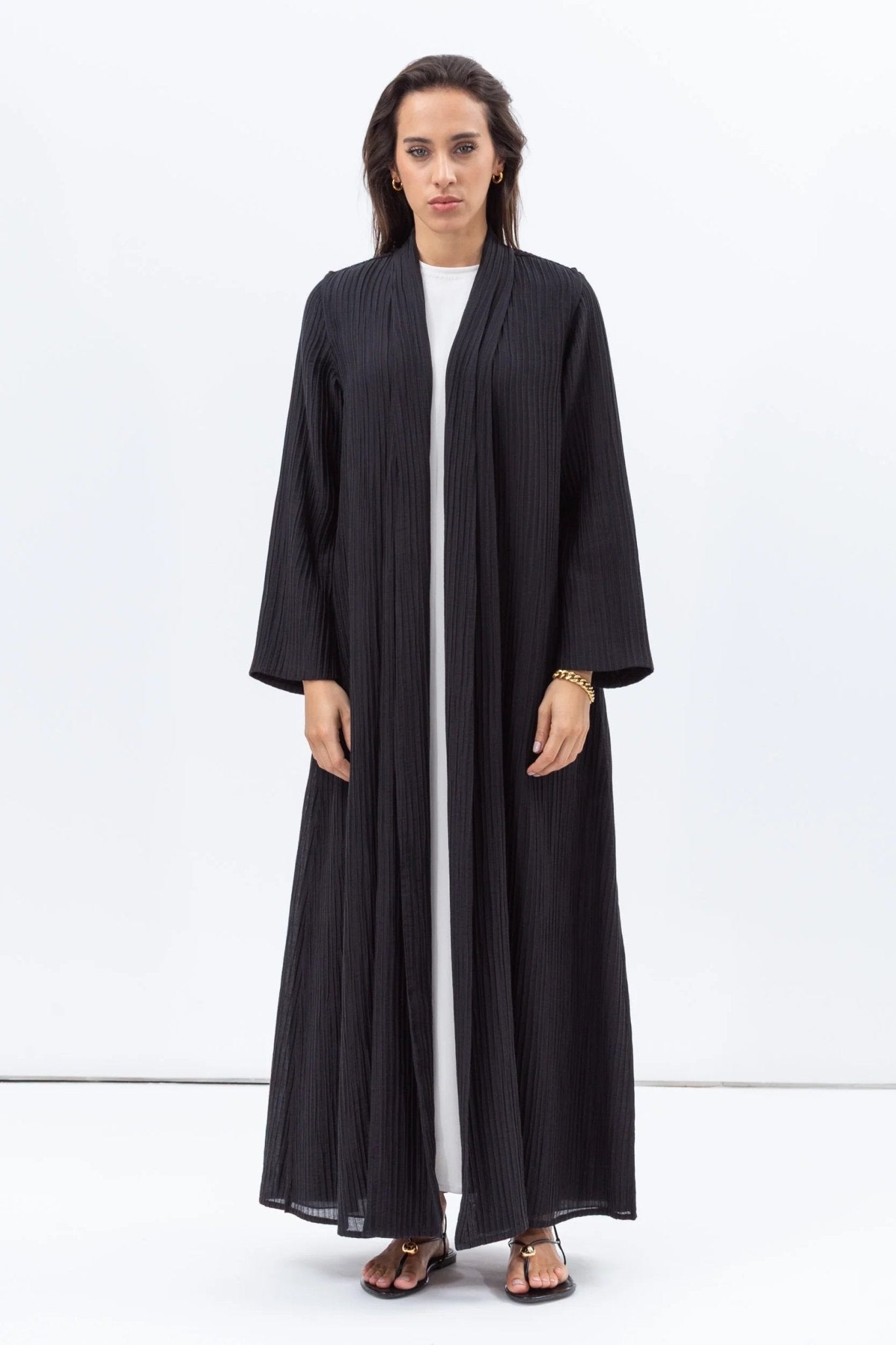 AB-SL-BLK ABAYA - CHIKA - MIRA Y MANO