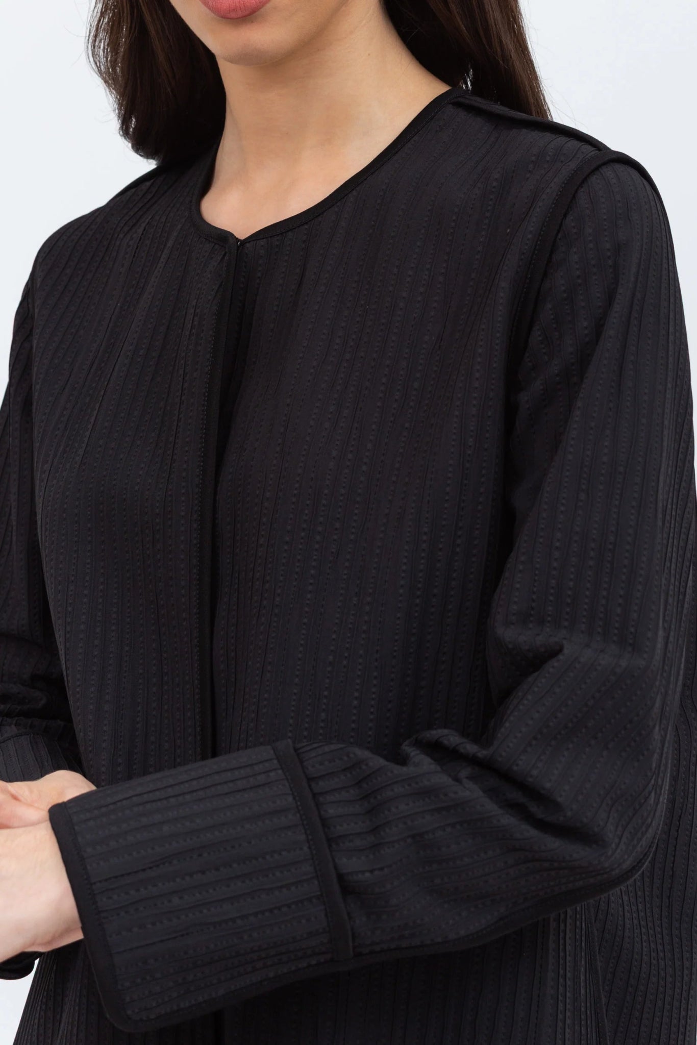 AB - ST - BLK - C ABAYA - CHIKA - MIRA Y MANO