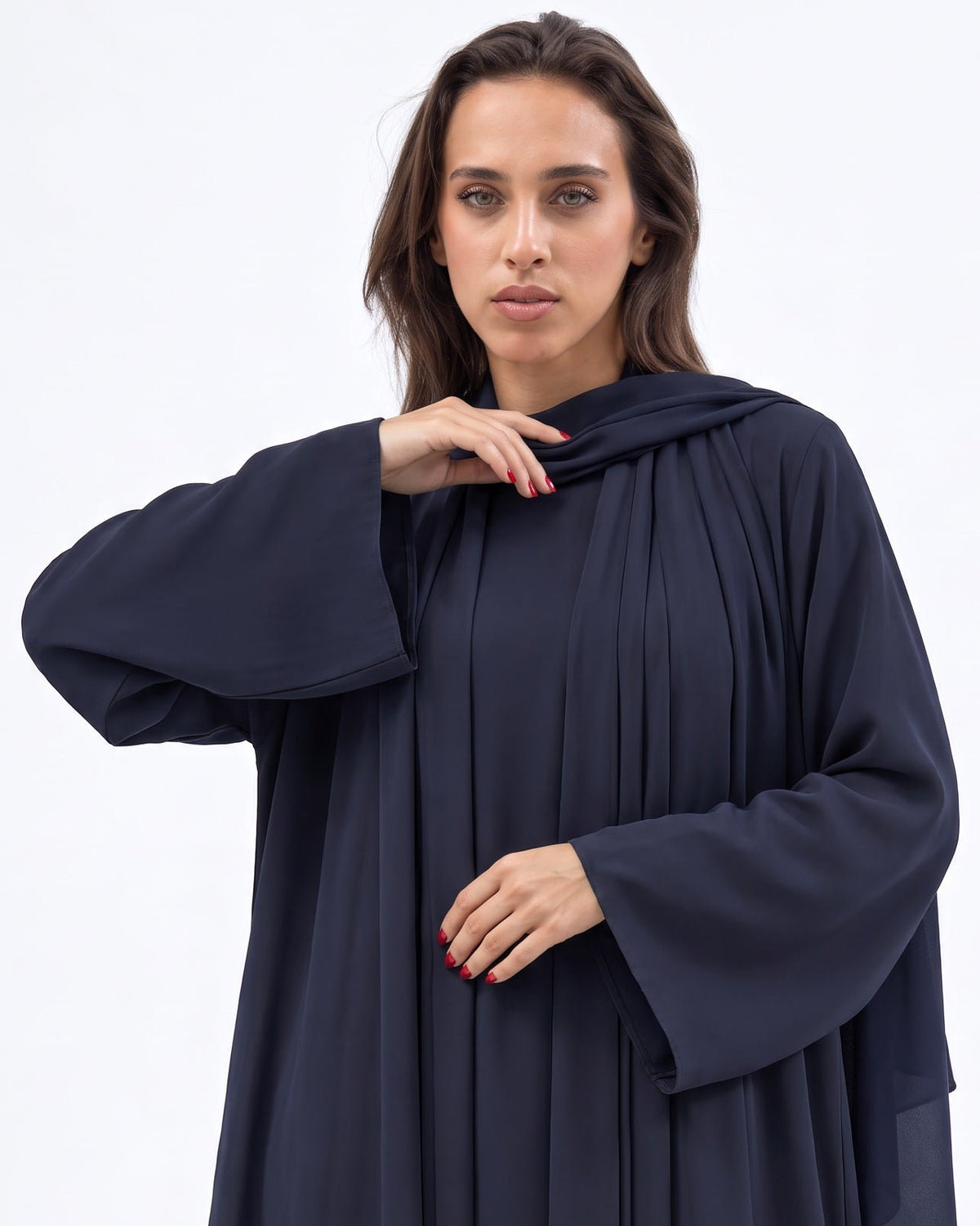 Fluid Shawl lapel abaya in Navy Blue - CHIKA - MIRA Y MANO