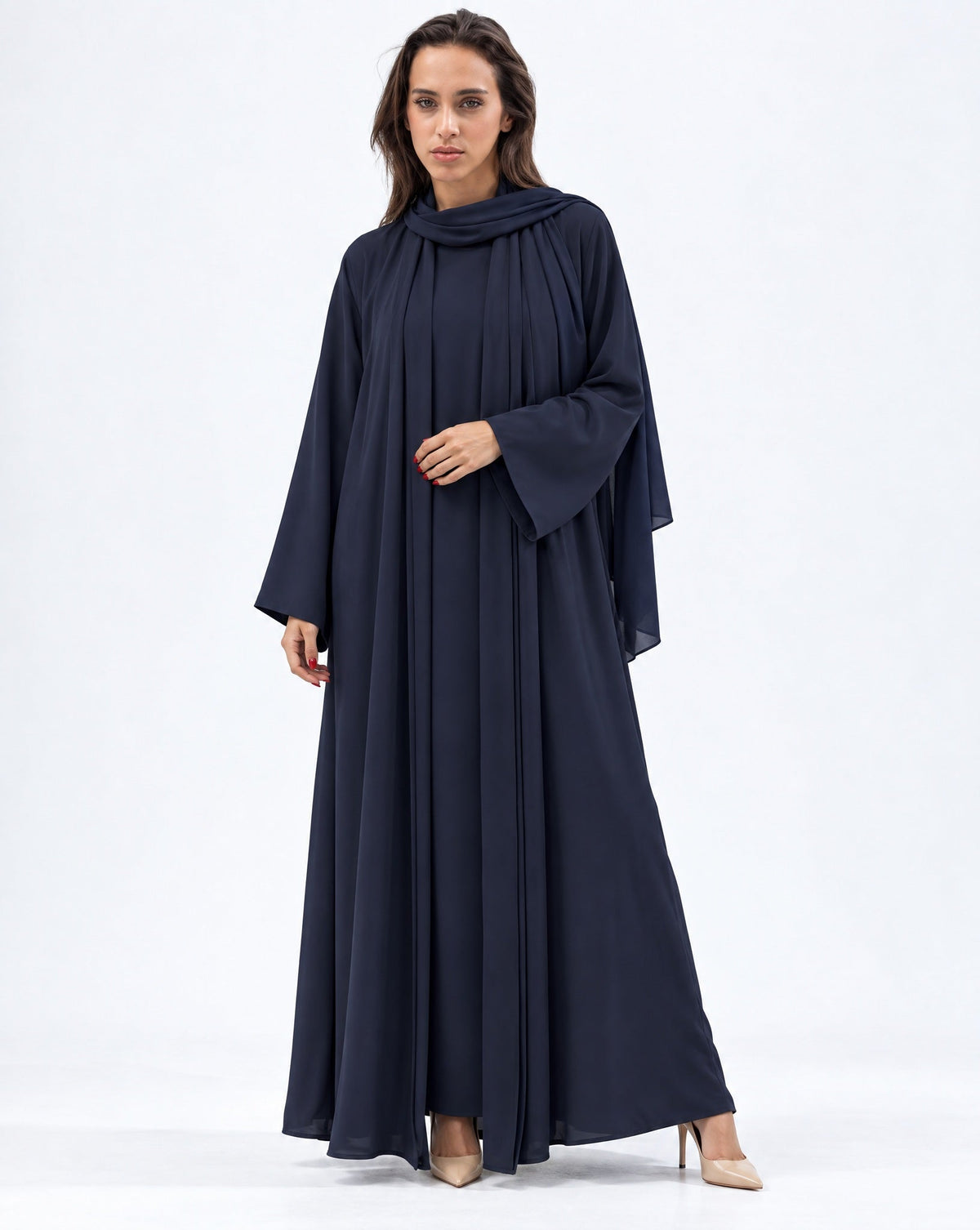 Fluid Shawl lapel abaya in Navy Blue - CHIKA - MIRA Y MANO