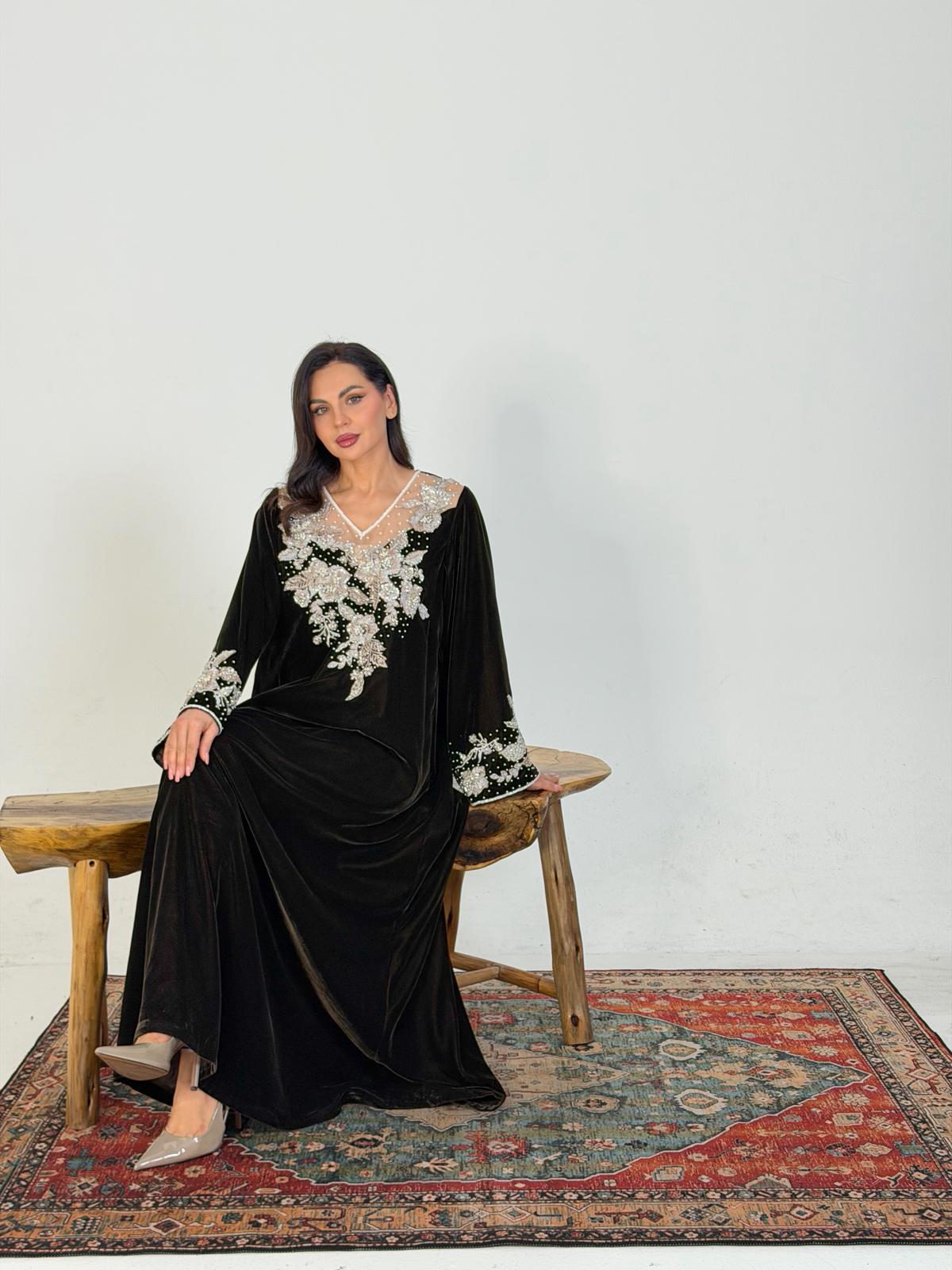 DM26 - V05 JALABIAH - DAR ALMUZN - MIRA Y MANO