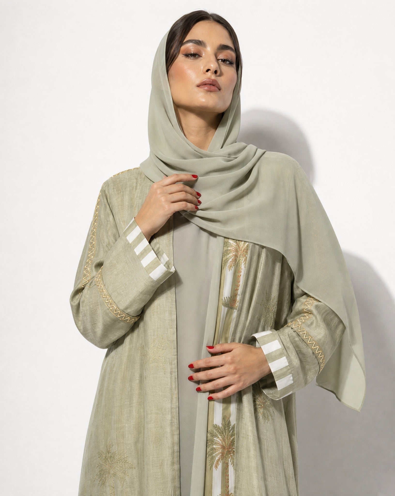 SC26TR6004 - A ABAYA - DAR TARAF - MIRA Y MANO