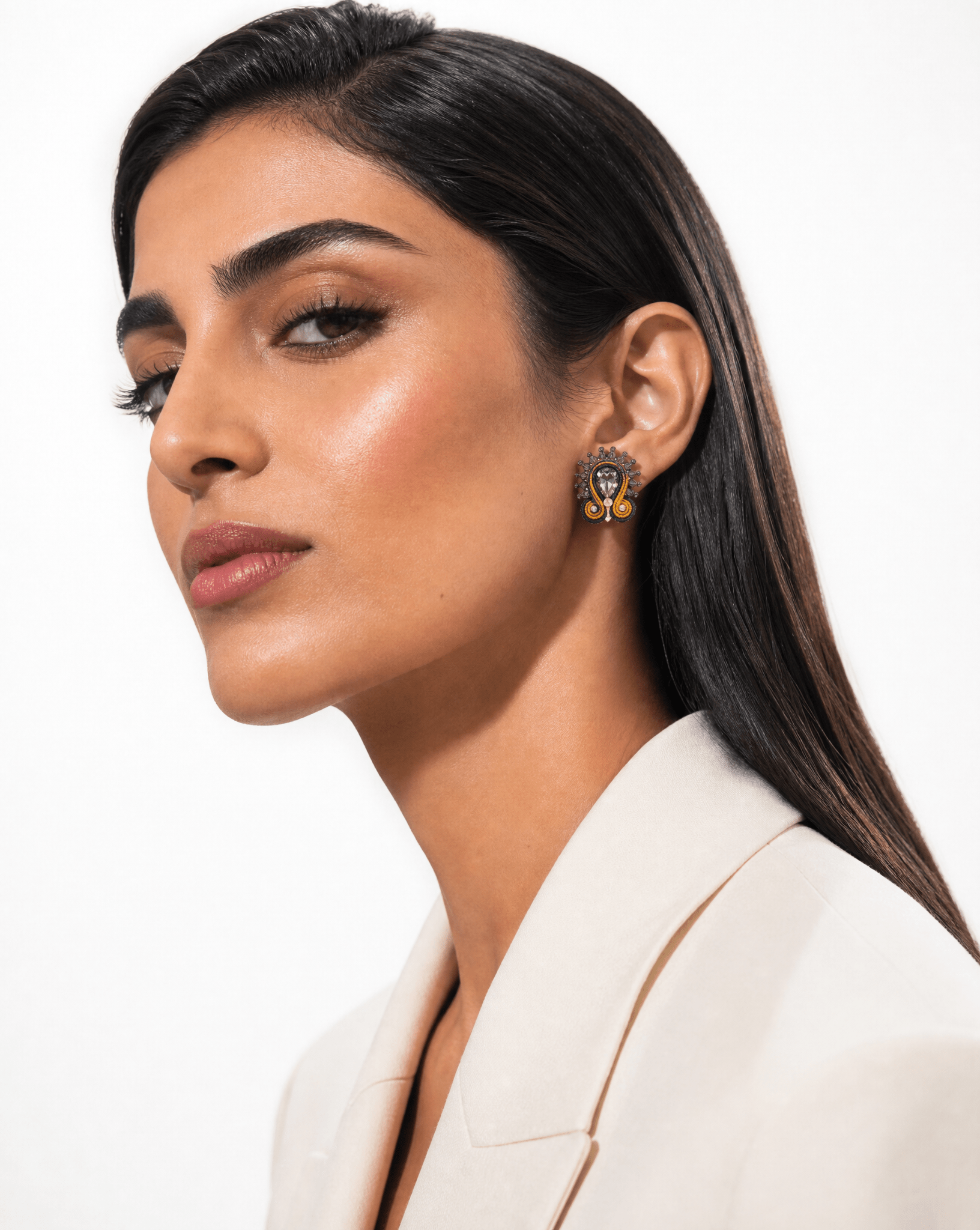 NUMANA 1V EARRING - DESIREA - MIRA Y MANO