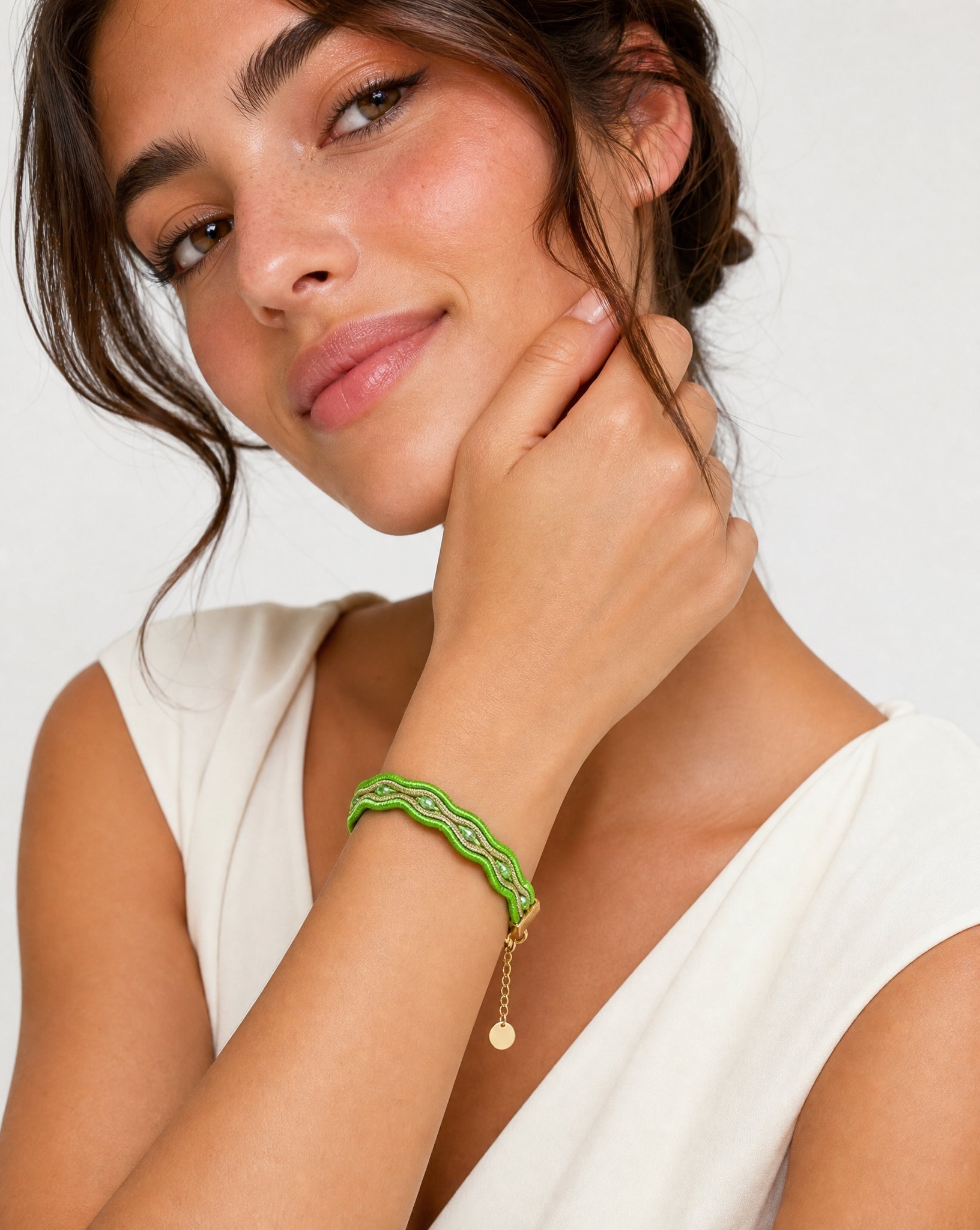 PEARLS 1GG BRACELET - DESIREA - MIRA Y MANO