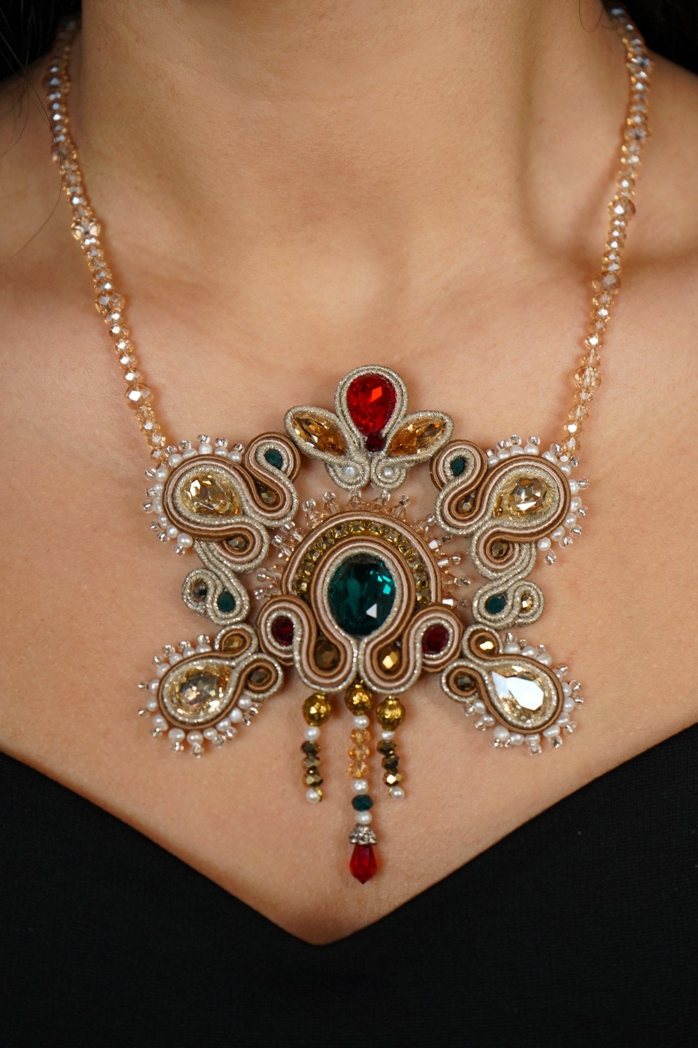 PRENDAS1 NECKLACE - DESIREA - MIRA Y MANO