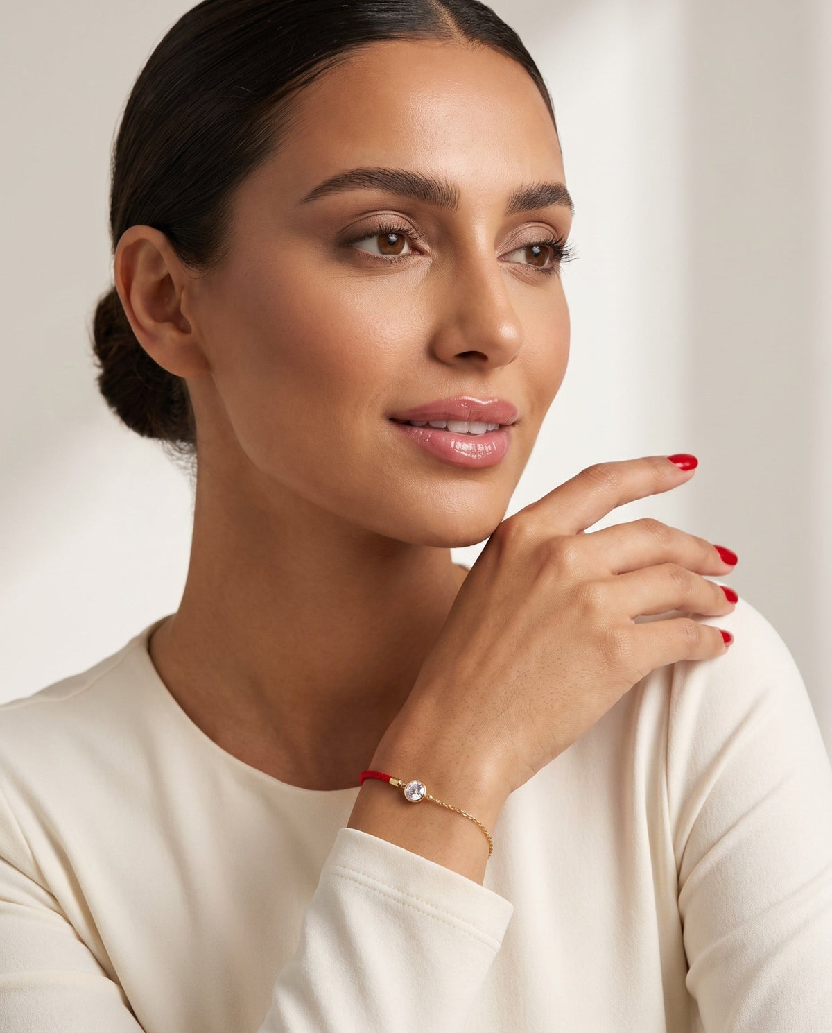 DM-CH-B00168 – Bracelet - DUA ALMOALLIM JEWELRY - MIRA Y MANO