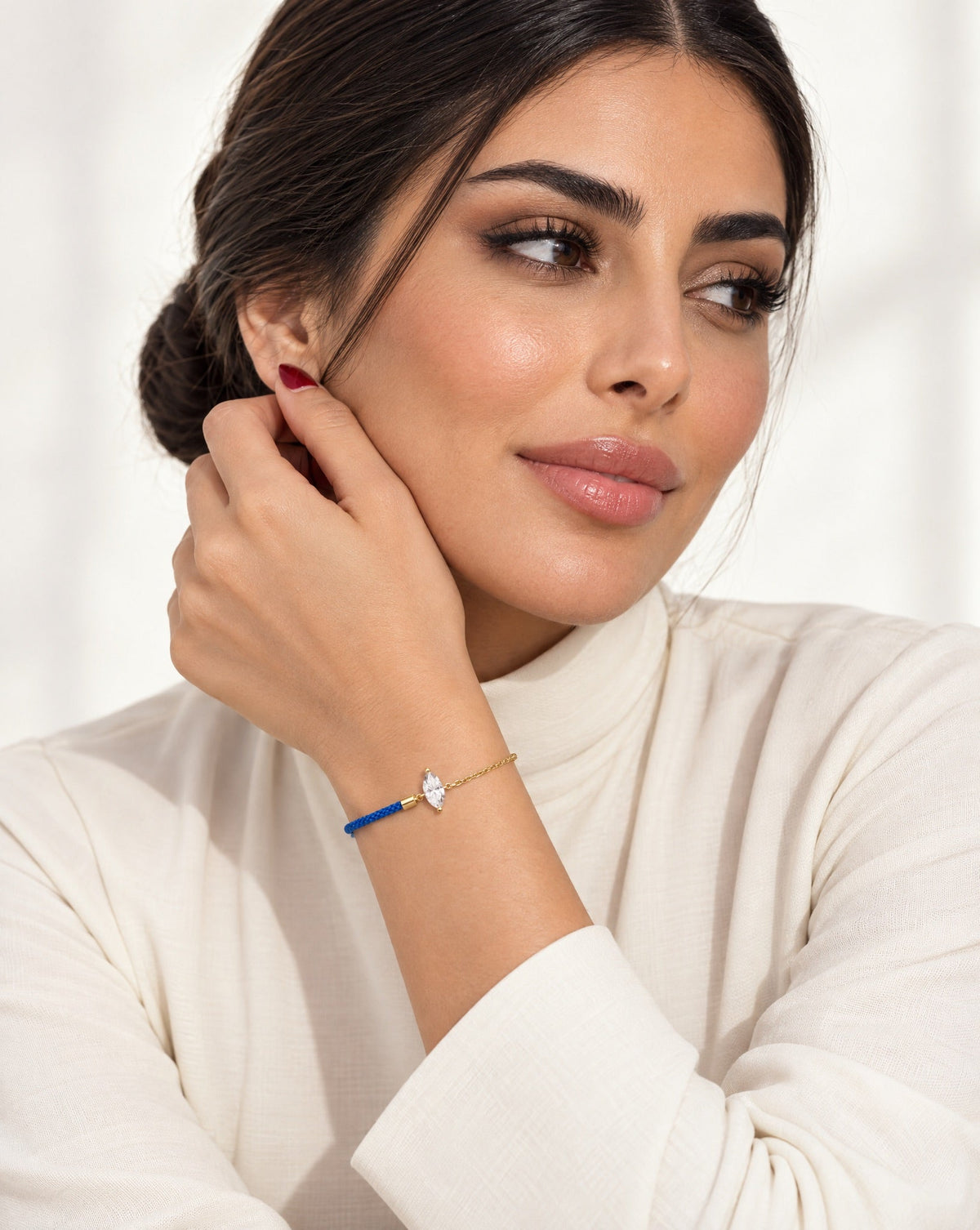 DM-CH-B00229 – Bracelet - DUA ALMOALLIM JEWELRY - MIRA Y MANO