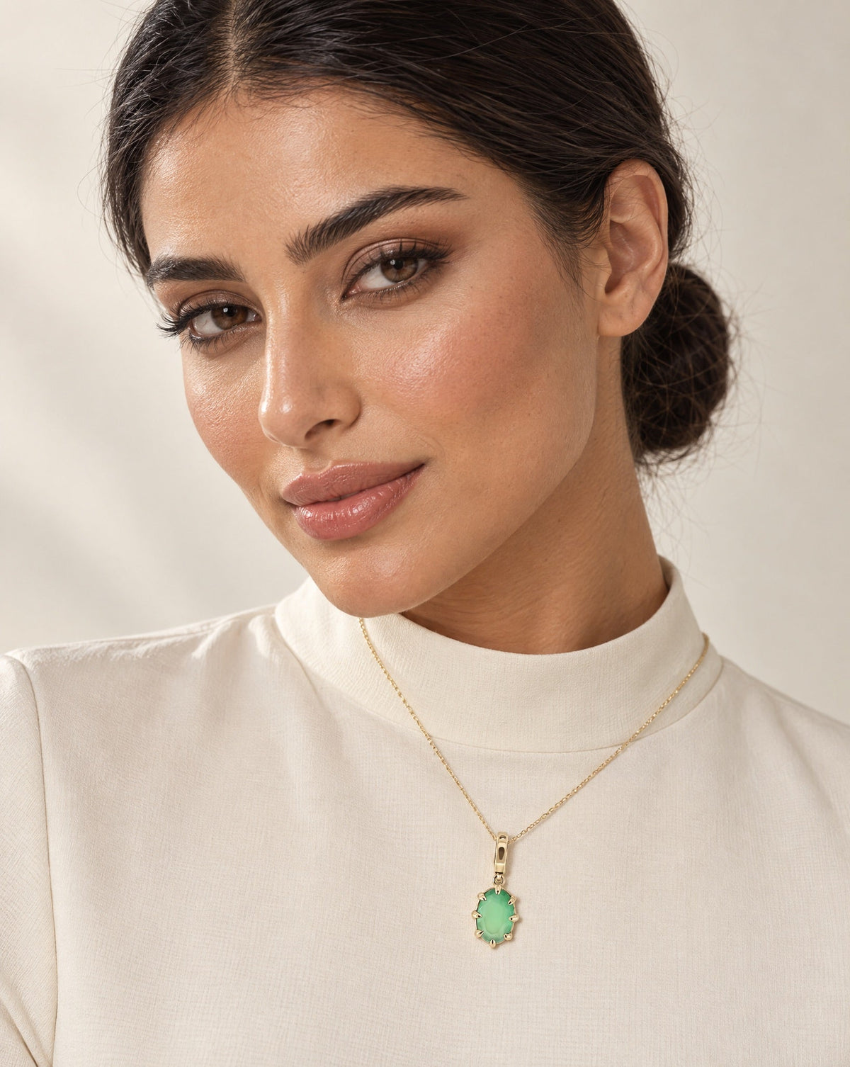 DM-CH-P00108 – Charm - DUA ALMOALLIM JEWELRY - MIRA Y MANO