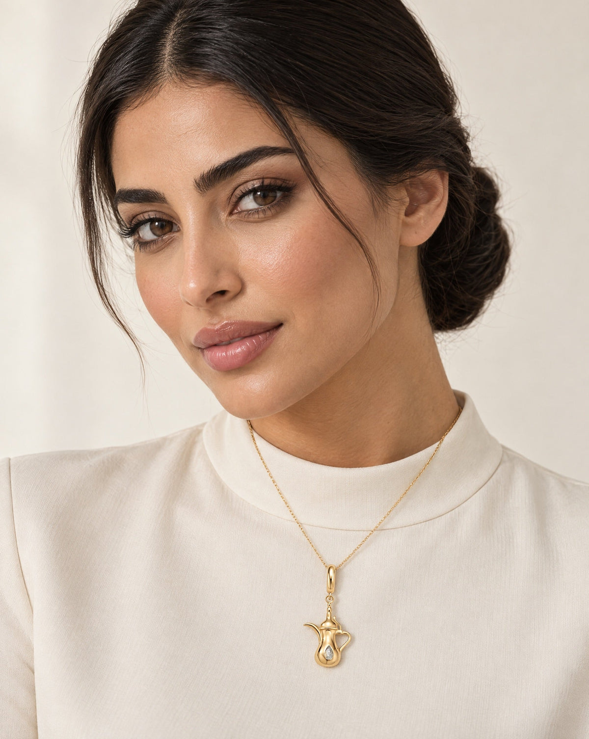 DM-CH-P00177 – Charm - DUA ALMOALLIM JEWELRY - MIRA Y MANO