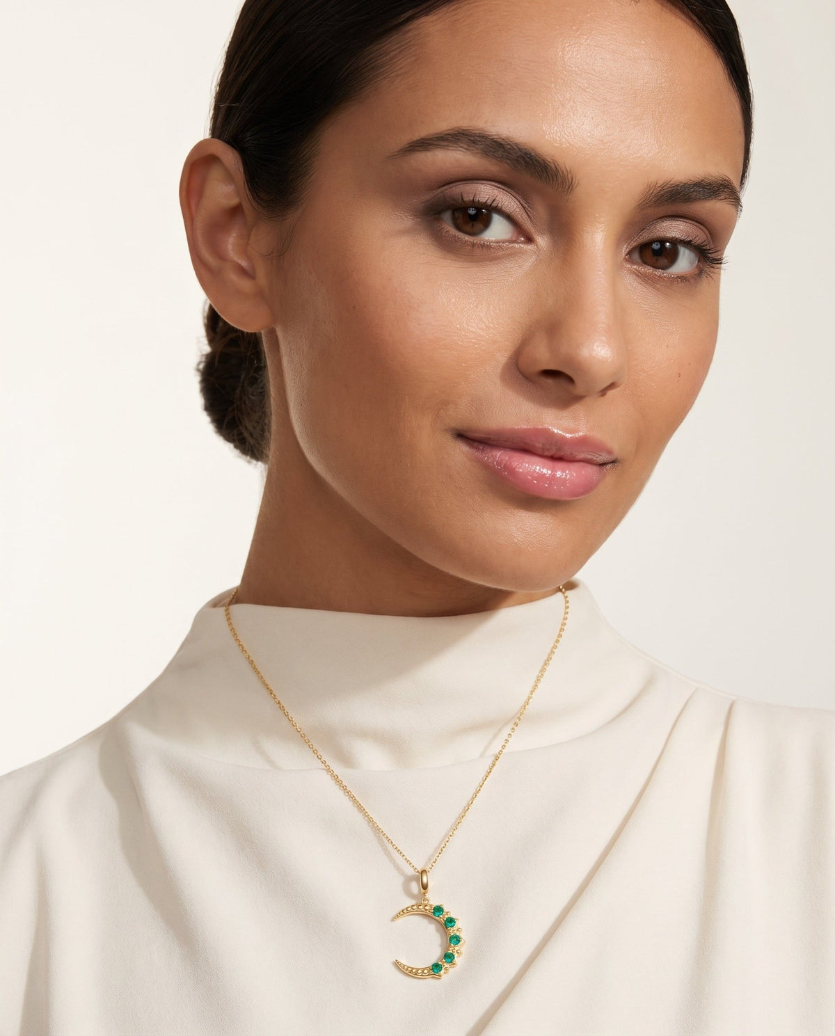 DM-CH-P00182 – Charm - DUA ALMOALLIM JEWELRY - MIRA Y MANO
