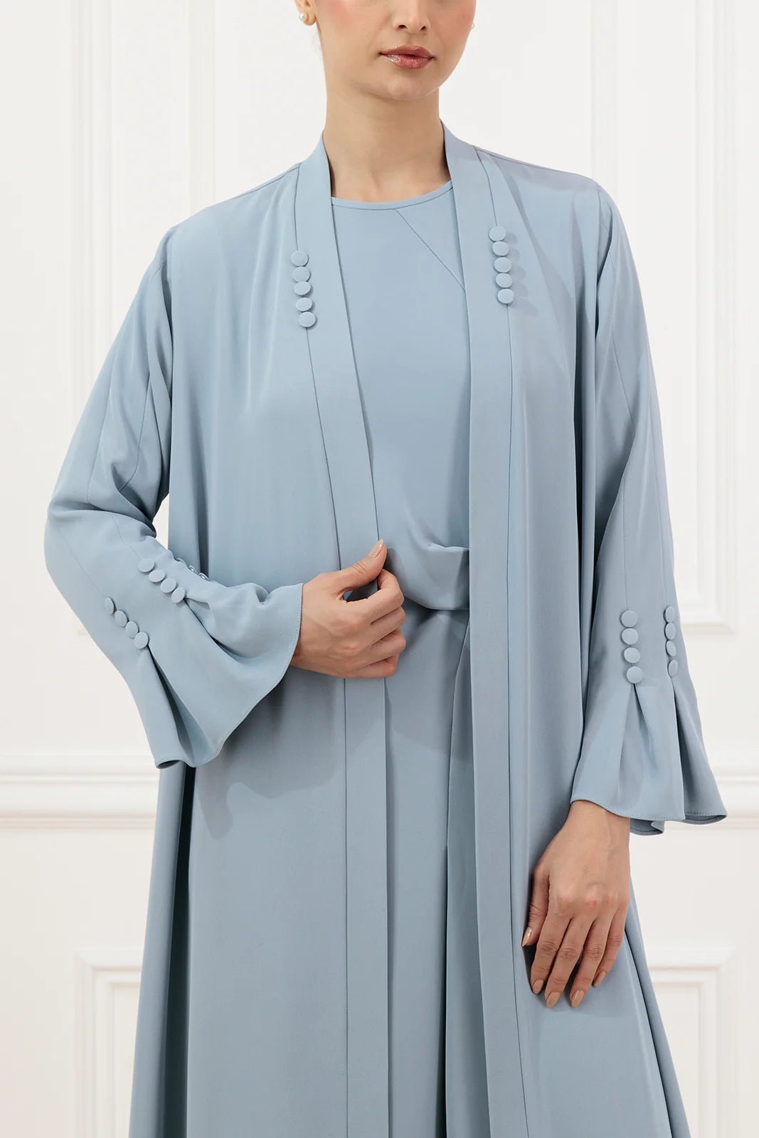 ABM25 - 1071 - LB ABAYA - EFFA - MIRA Y MANO