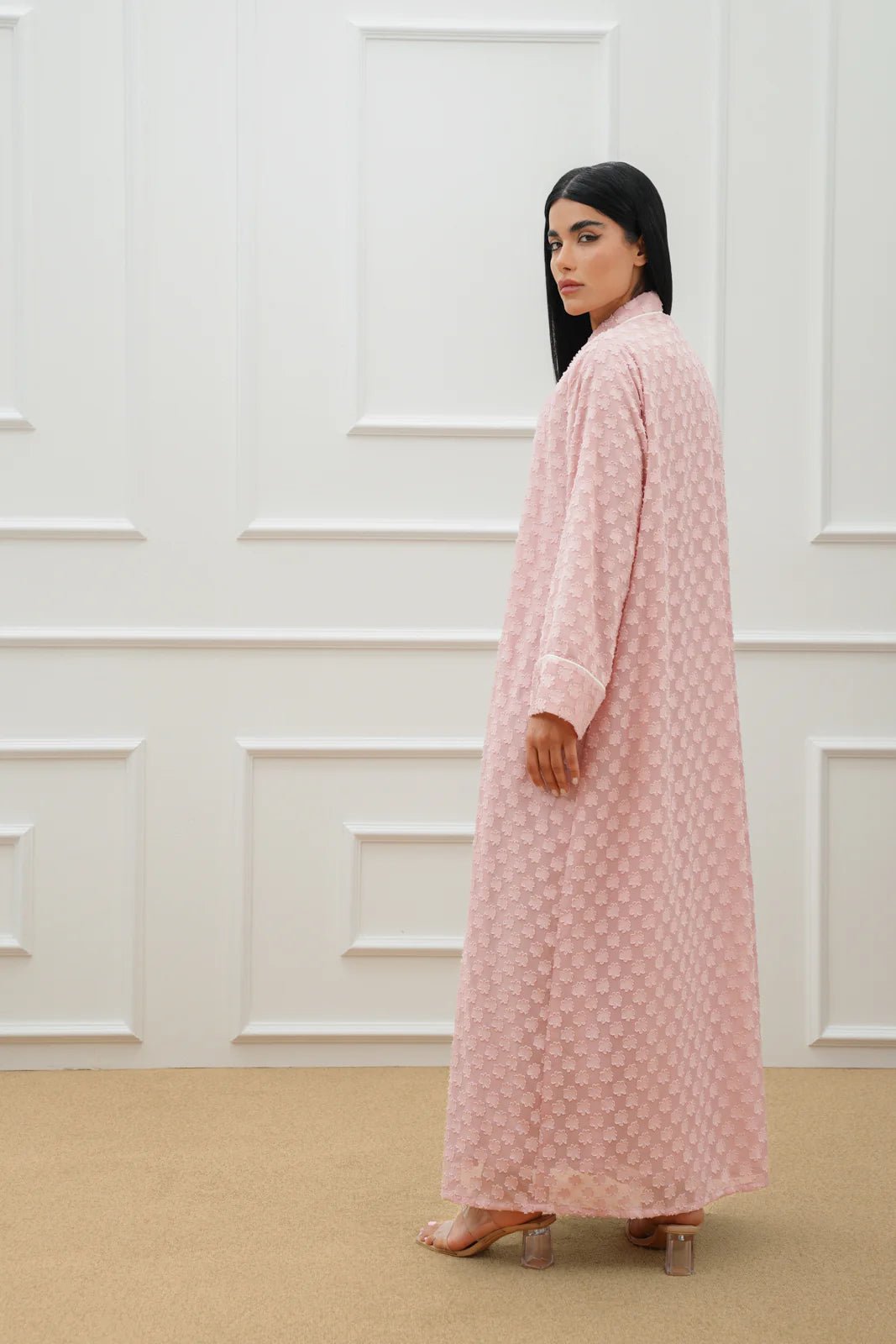ABM26 - 113 - PK ABAYA - EFFA - MIRA Y MANO