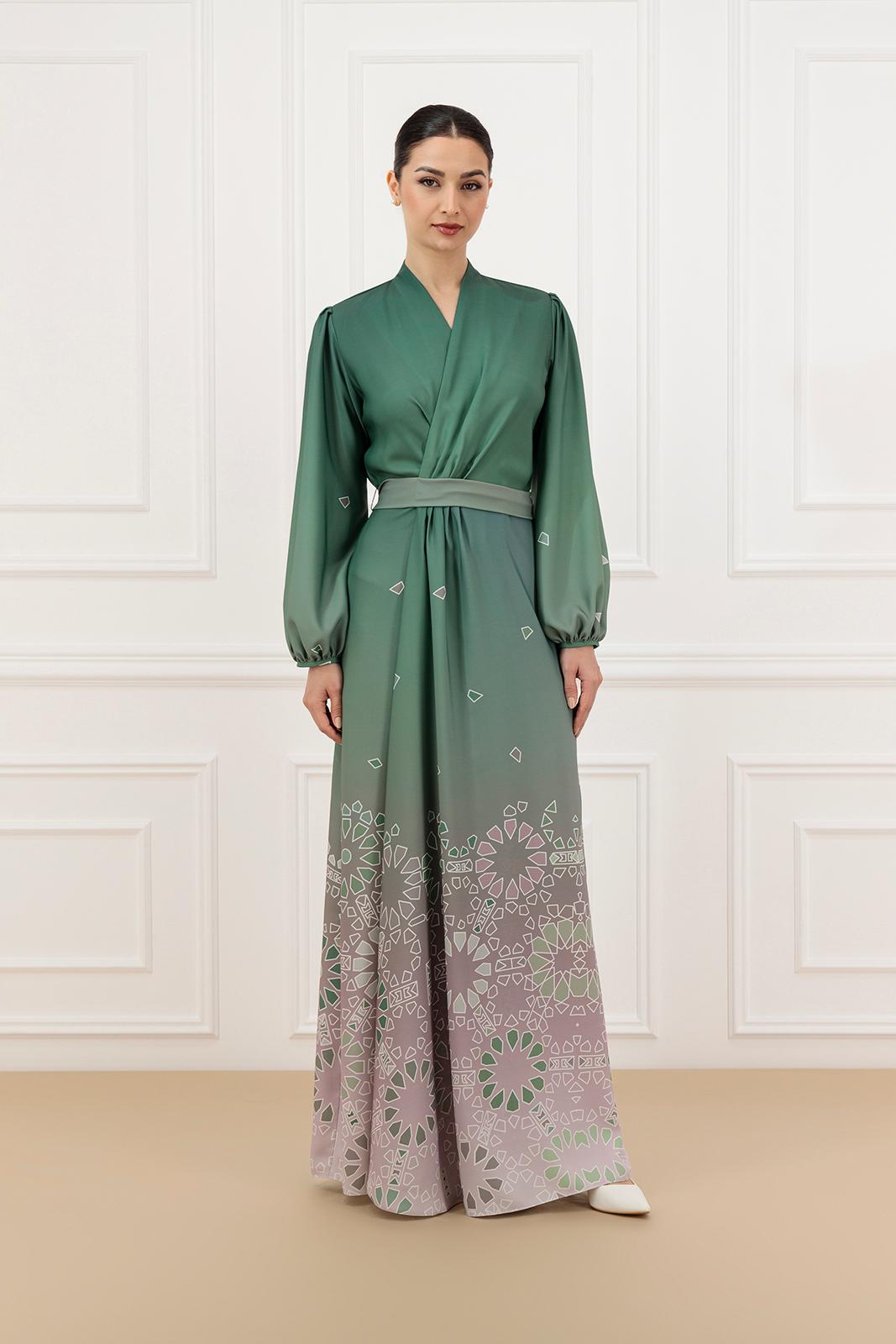 JB25 - 235 - GR JALABIYA - EFFA - MIRA Y MANO