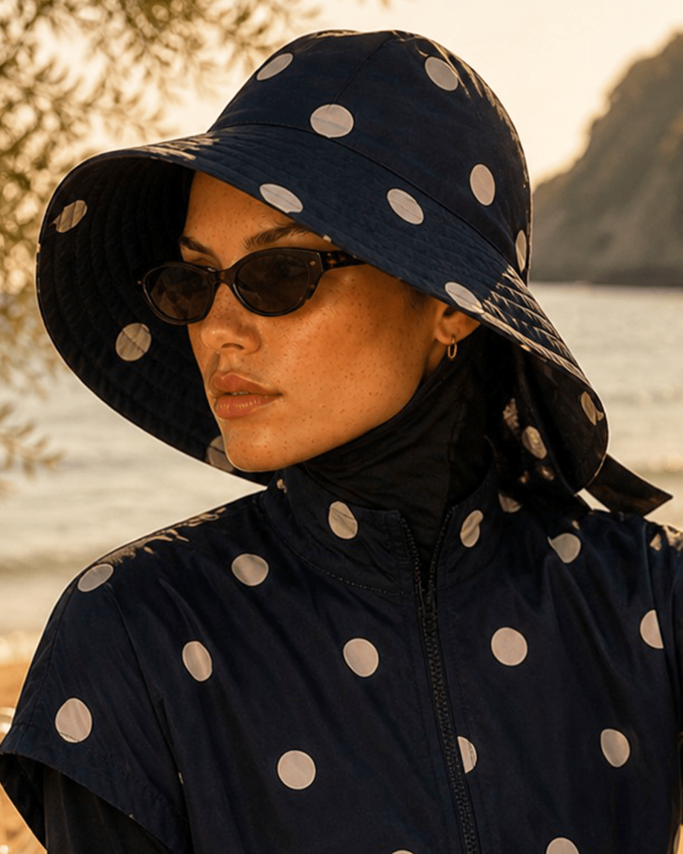 BLUEBERRY CREAM HIJAB BUCKET HAT - FOULARD - MIRA Y MANO