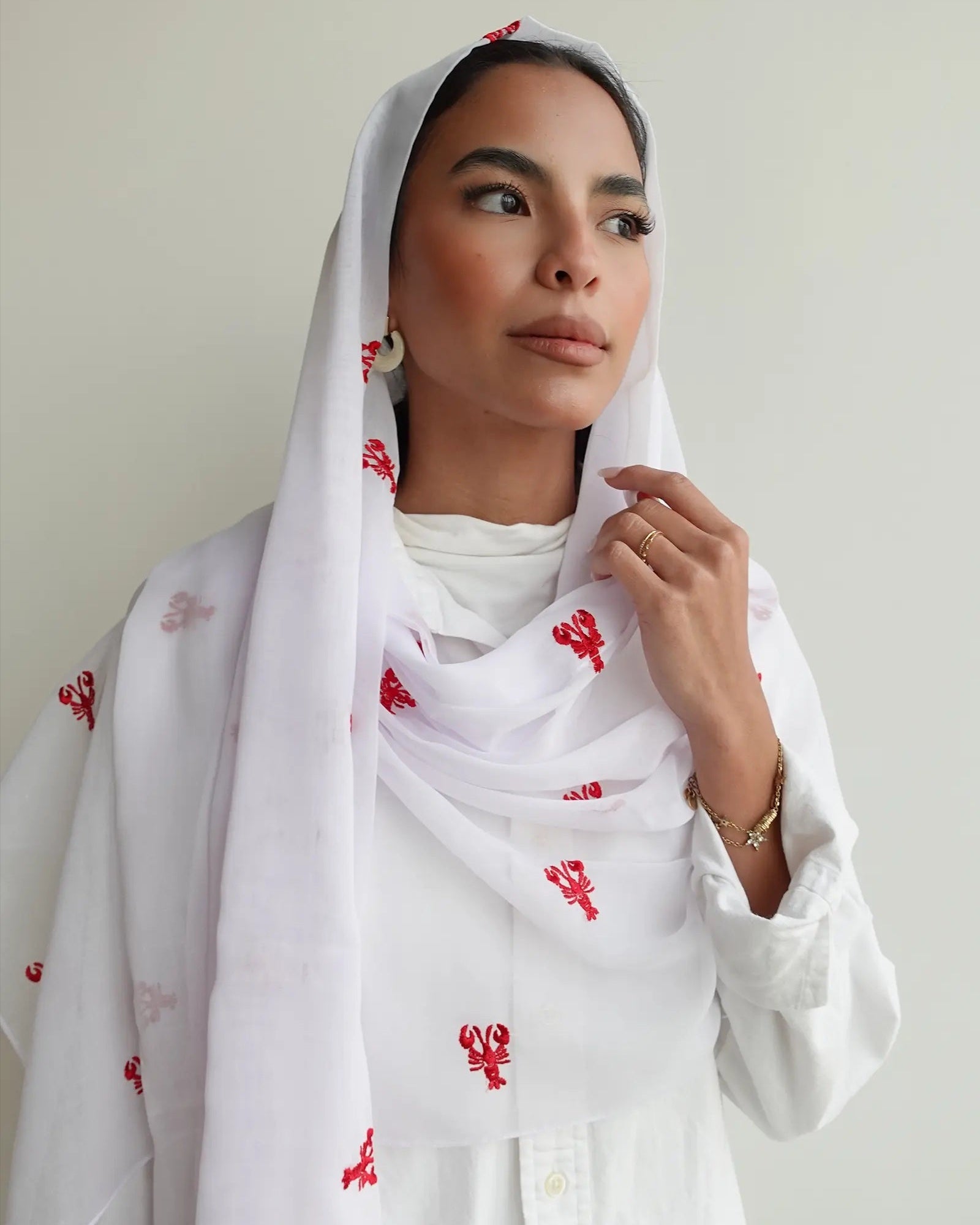 HM1019 Little Crab – White Chiffon Scarf - FOULARD - MIRA Y MANO